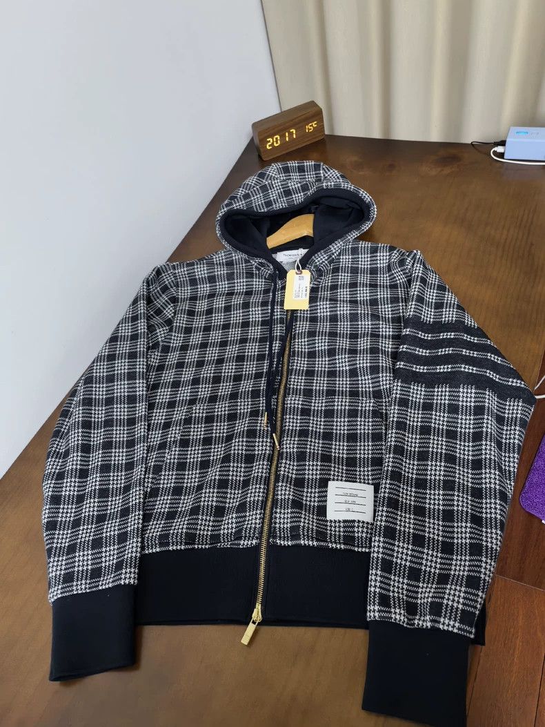 Thom Browne thom browneThousand-bird checkered sleeve jacket 2503-Nexta Size US M / EU 48-50 / 2 - 1 Thumbnail