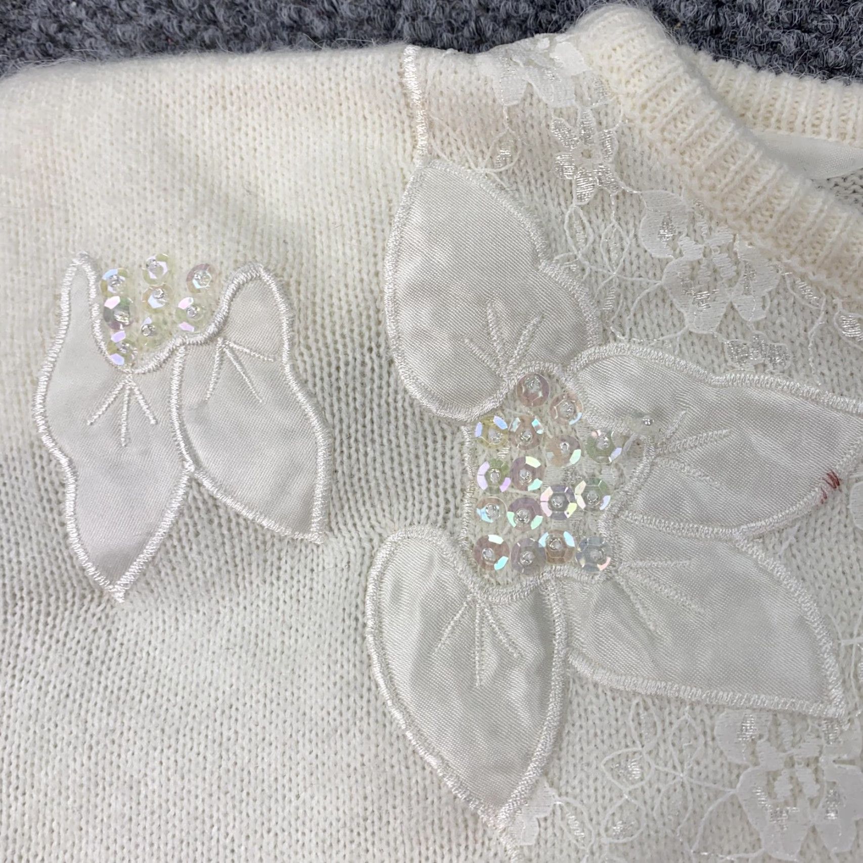 Vintage VINTAGE Cristina Sweater Womens Medium White Floral Sequin Shoulder Pads 80s Size M / US 6-8 / IT 42-44 - 5 Thumbnail