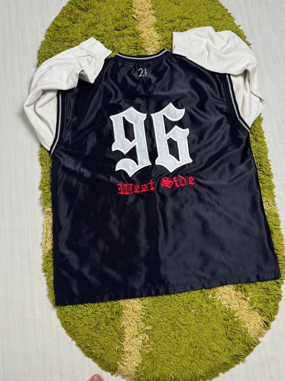 Band Tees Vintage 90s 2Pac Tupac Thug Life Collection 1996 jersey Size US L / EU 52-54 / 3 - 2 Thumbnail