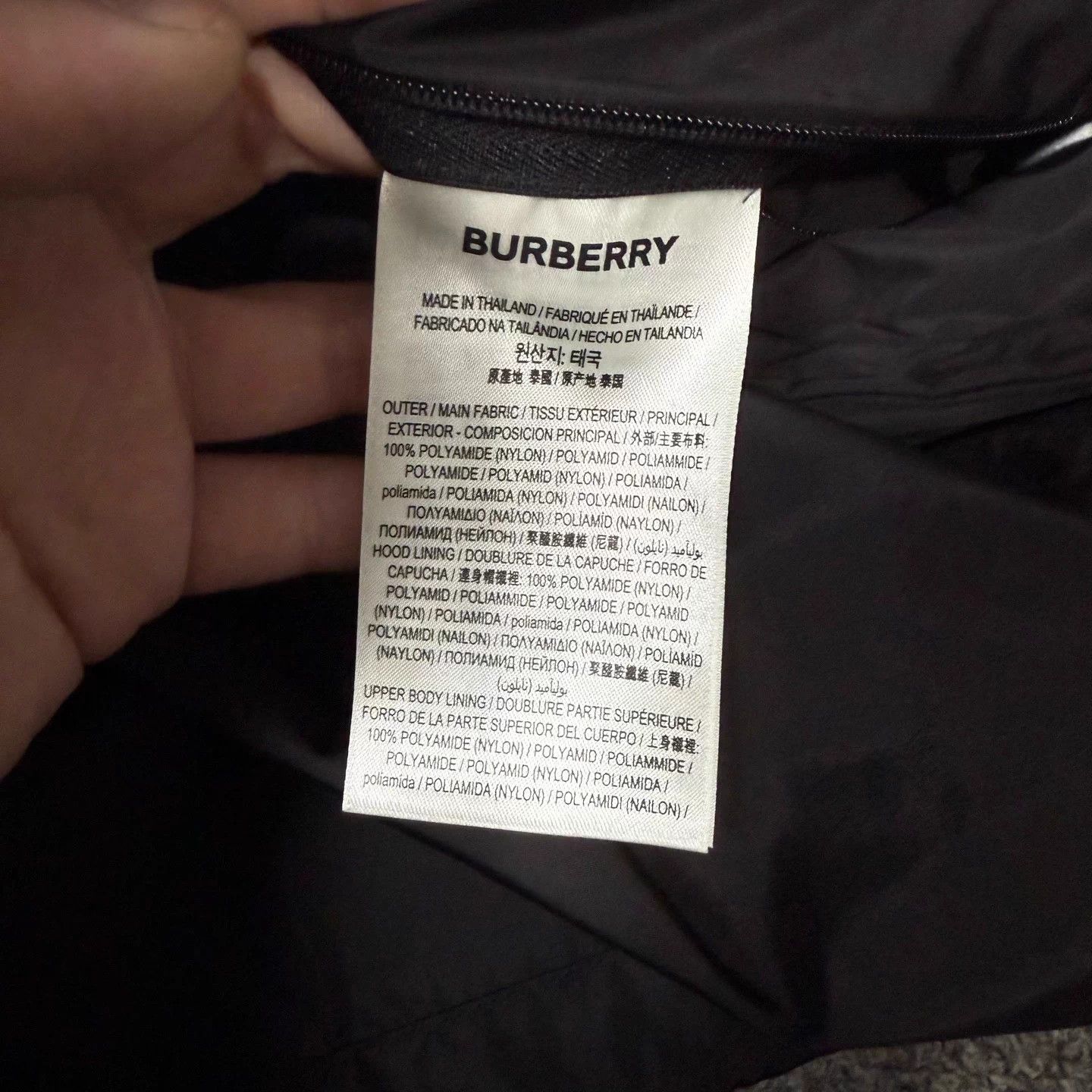 Burberry Burberry black hooded jacket UK6 99 new Size XS / US 0-2 / IT 36-38 - 4 Thumbnail