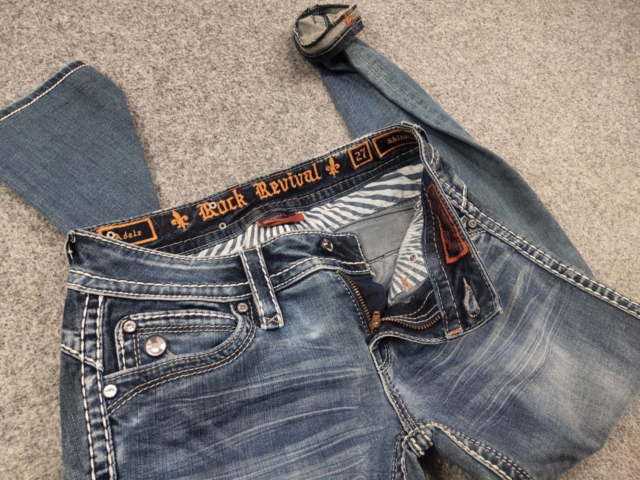 Rock Revival Vintage Rock Revival Adele logo Y2K Style Faded denim Jeans Size 27" / US 4 / IT 40 - 9 Thumbnail