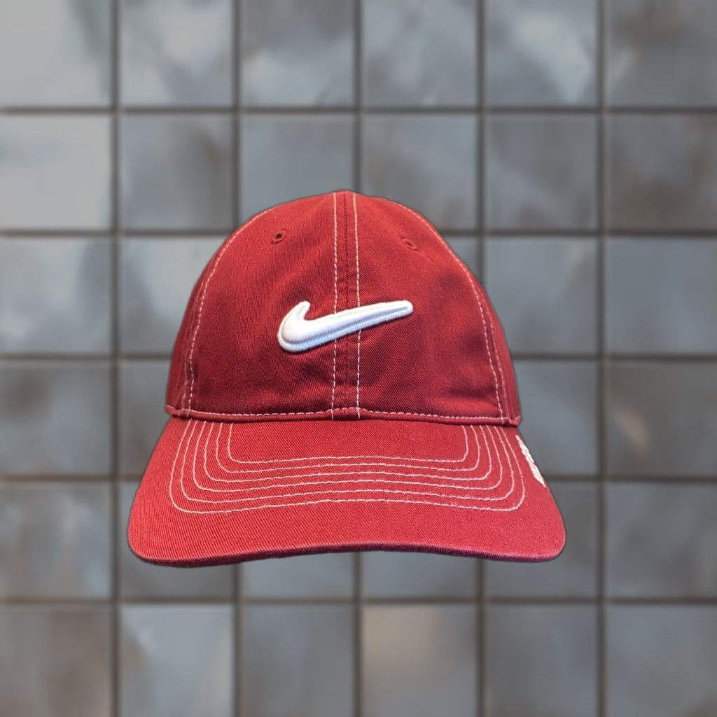 Nike VINTAGE Nike Golf Hat Cap Mens One Size Red Cotton Twill Adjustable Sports Cap Size ONE SIZE - 1 Thumbnail