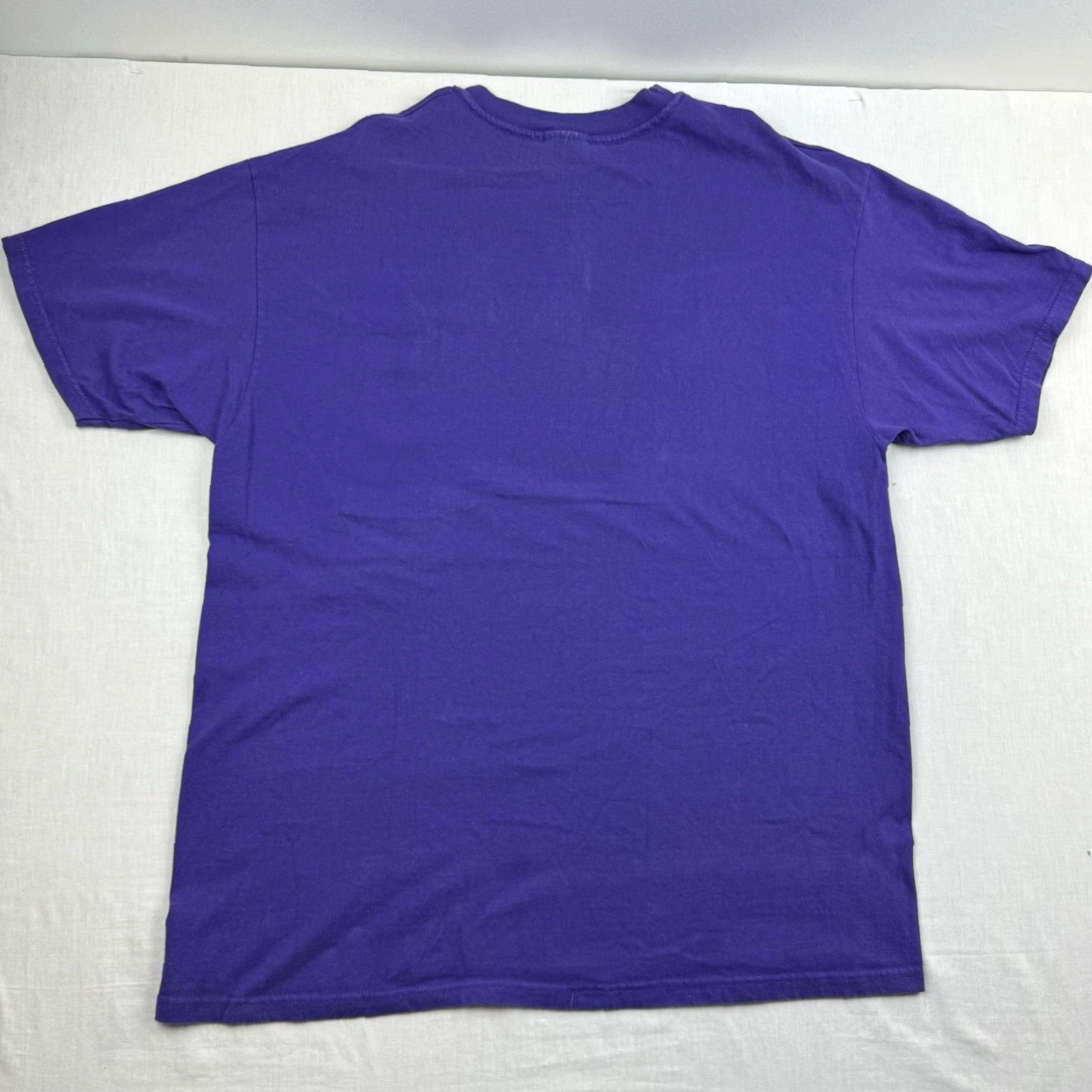 Hanes VINTAGE The Black Dog Red Wine Shirt Adult XL Purple 90s USA Hanes T-Shirt Mens Short Sleeve Crew Neck Size US XL / EU 56 / 4 - 8 Thumbnail