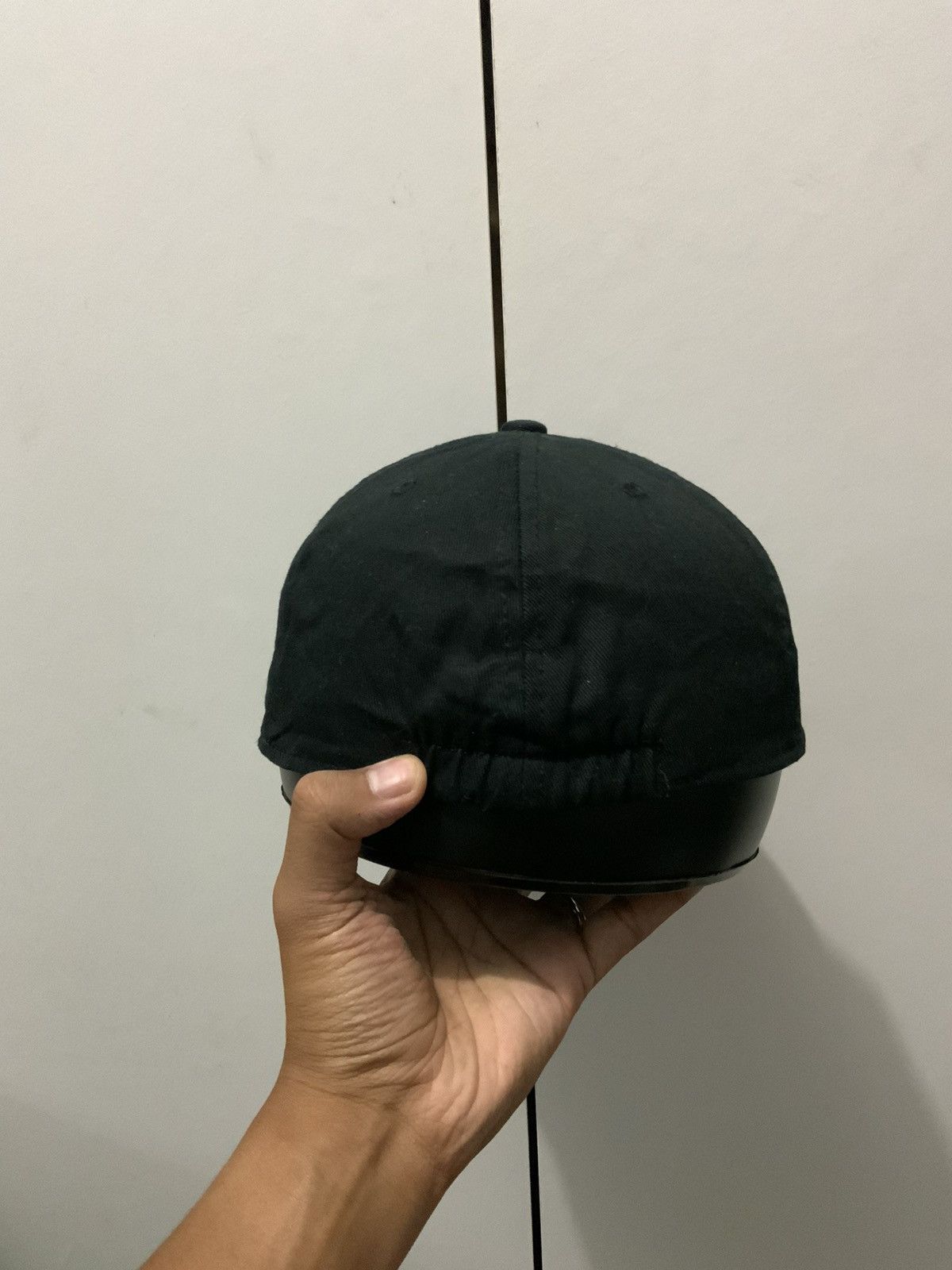 Japanese Brand Like Big Spell Out Black Fitted Hat Size ONE SIZE - 4 Thumbnail