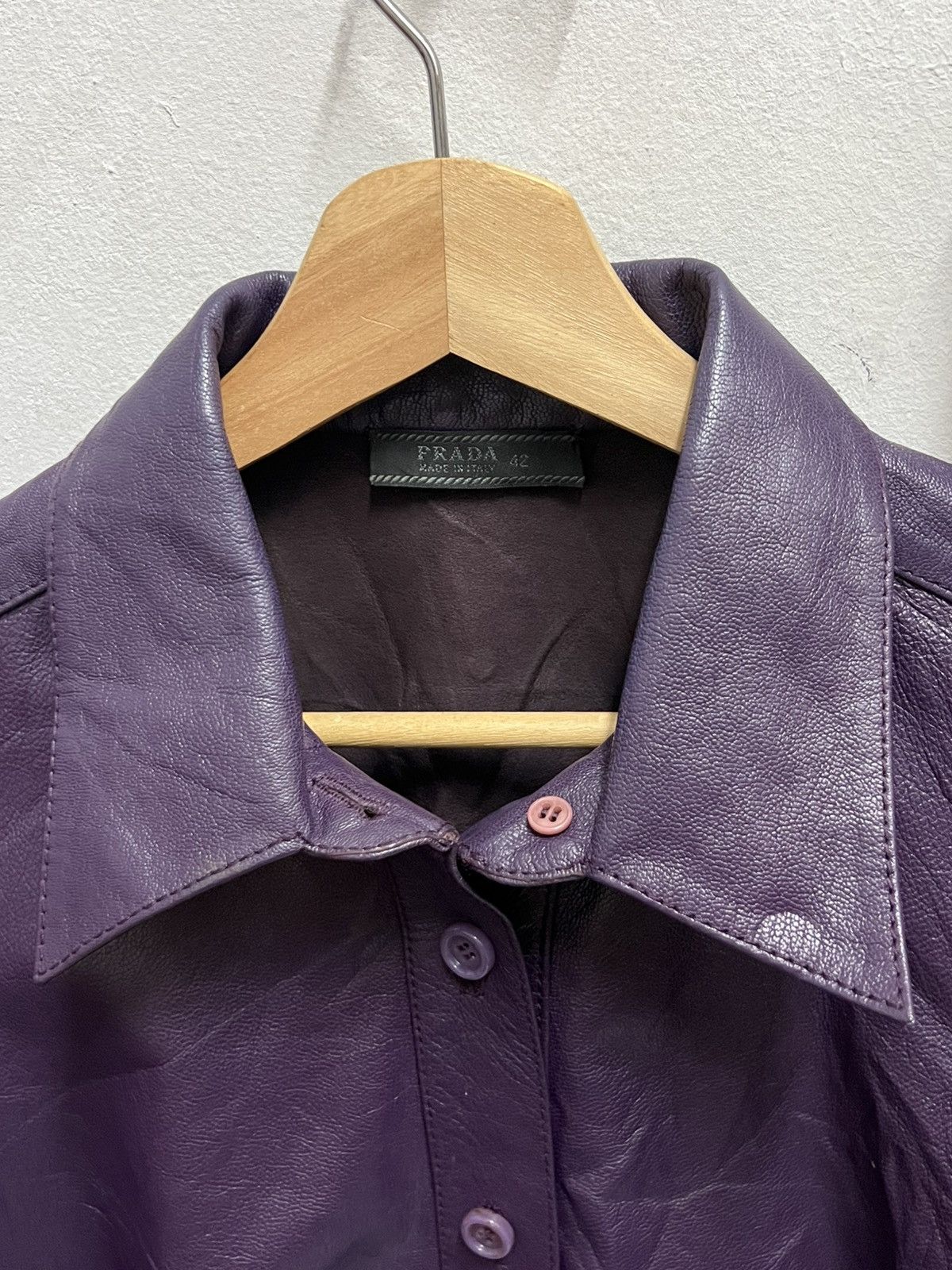 Prada Prada purple leather jacket coat in vintage Size US S / EU 44-46 / 1 - 2 Thumbnail