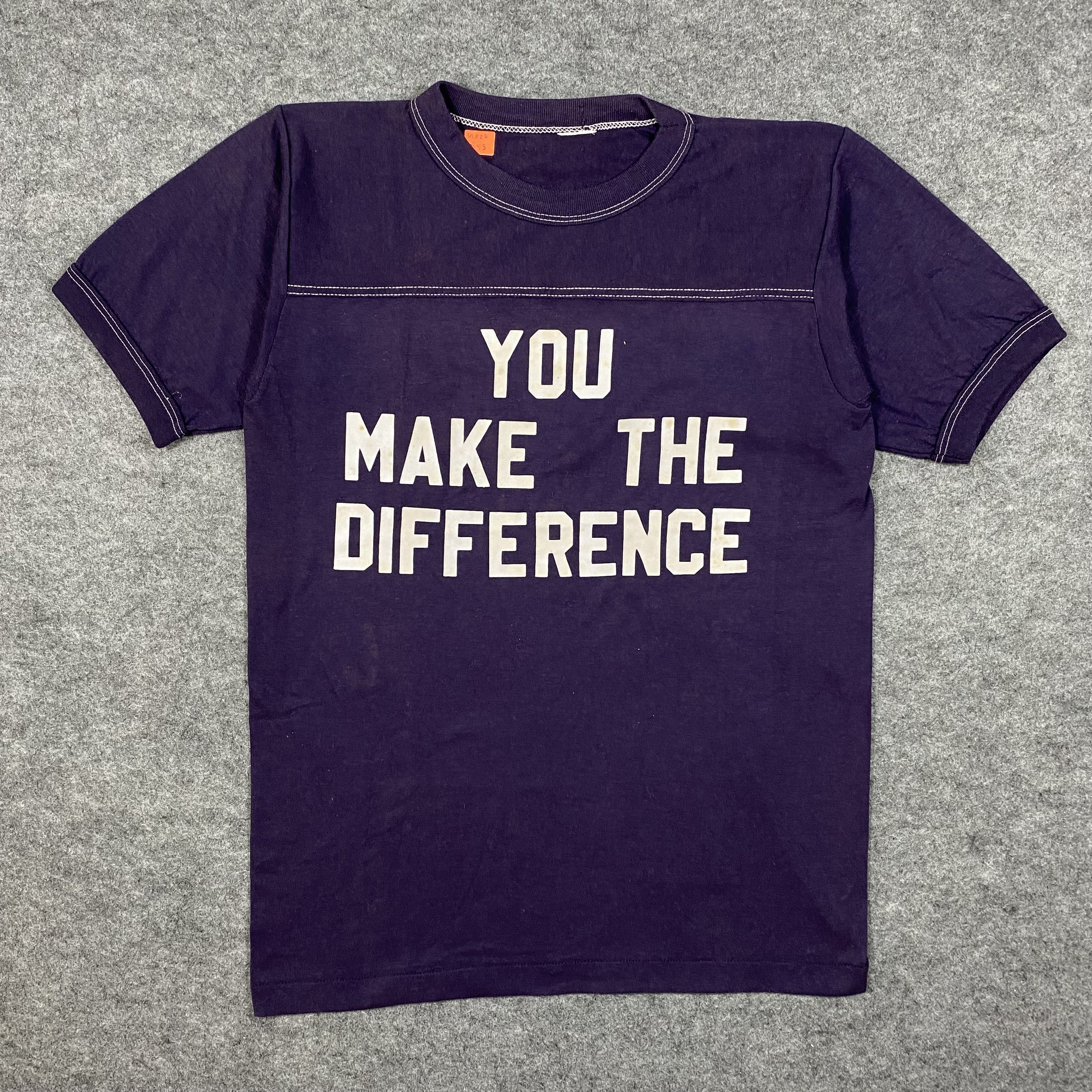 Vintage Vintage 90s Style Statement Tee Purple Single Stitch-M043 Size US S / EU 44-46 / 1 - 1 Thumbnail
