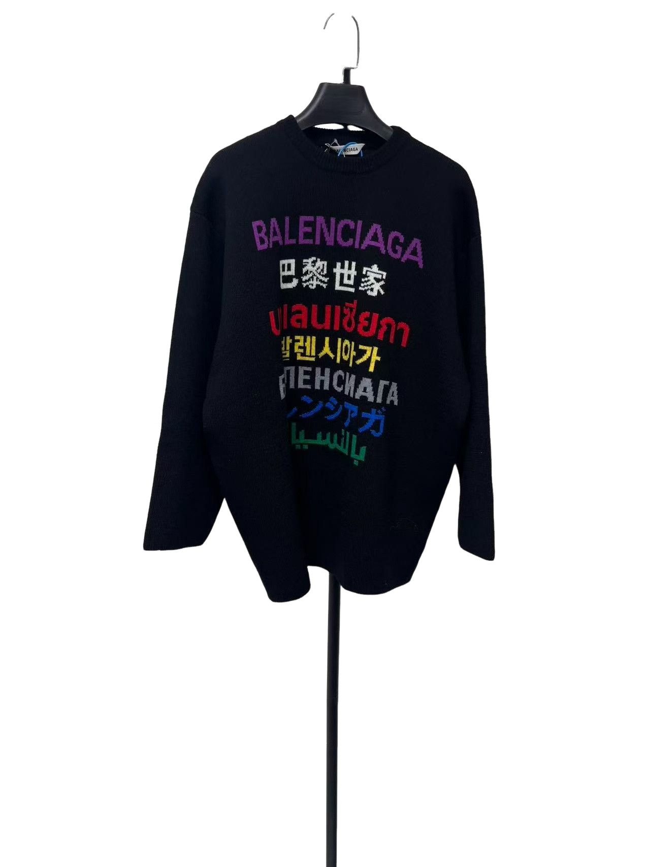 Balenciaga Balenciaga Multilingual Logo Knit Sweater XS Size XS / US 0-2 / IT 36-38 - 1 Thumbnail