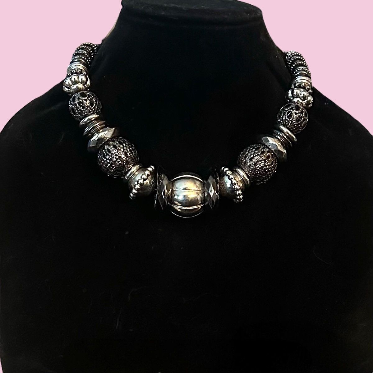 Other Bold Elements chunky two tone silver bead statement necklace Size ONE SIZE - 1 Thumbnail