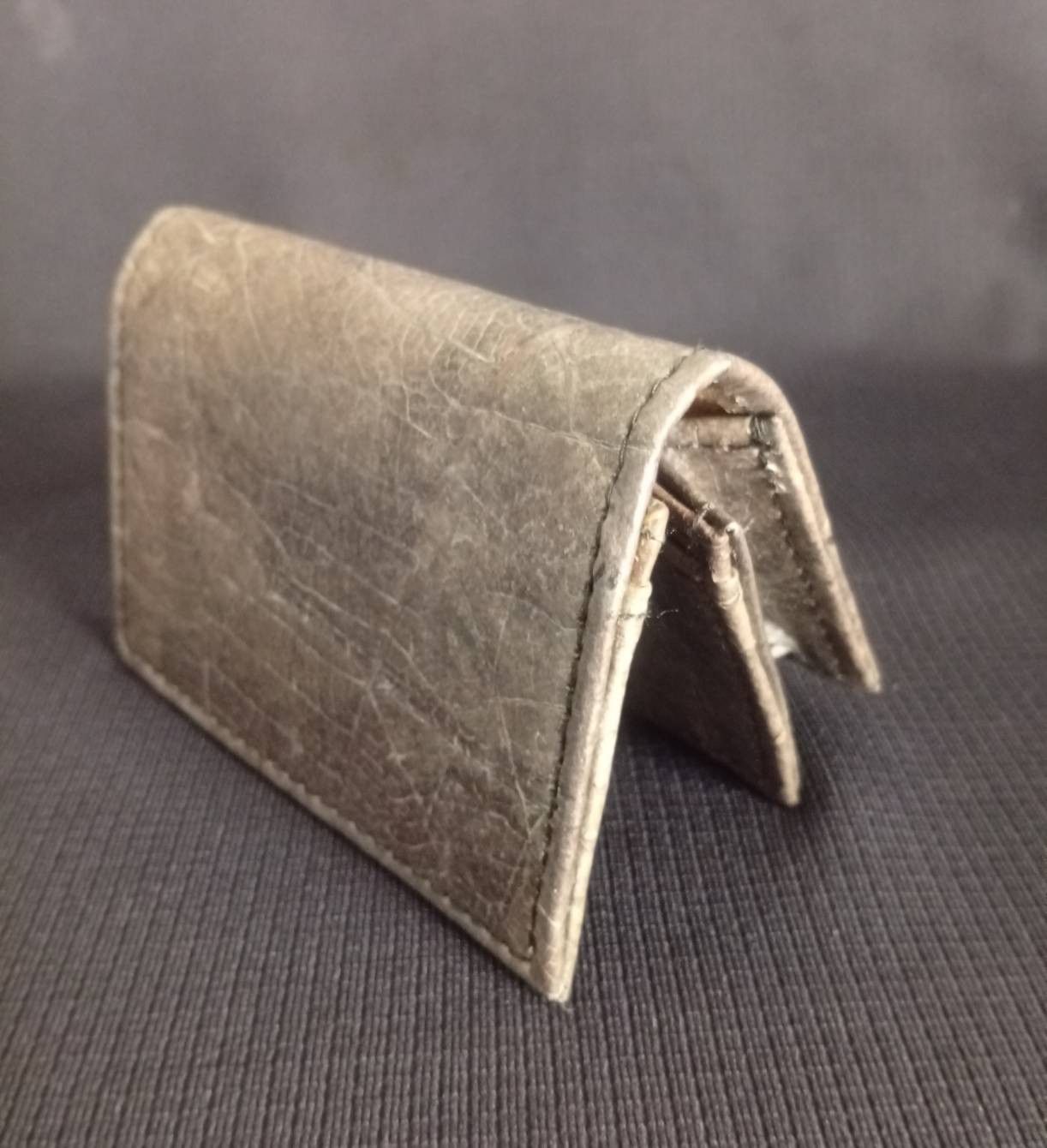 Other MAGNET NAME CARD WALLET LEAF LEATHER NAME CARD HOLDER Size ONE SIZE - 6 Thumbnail