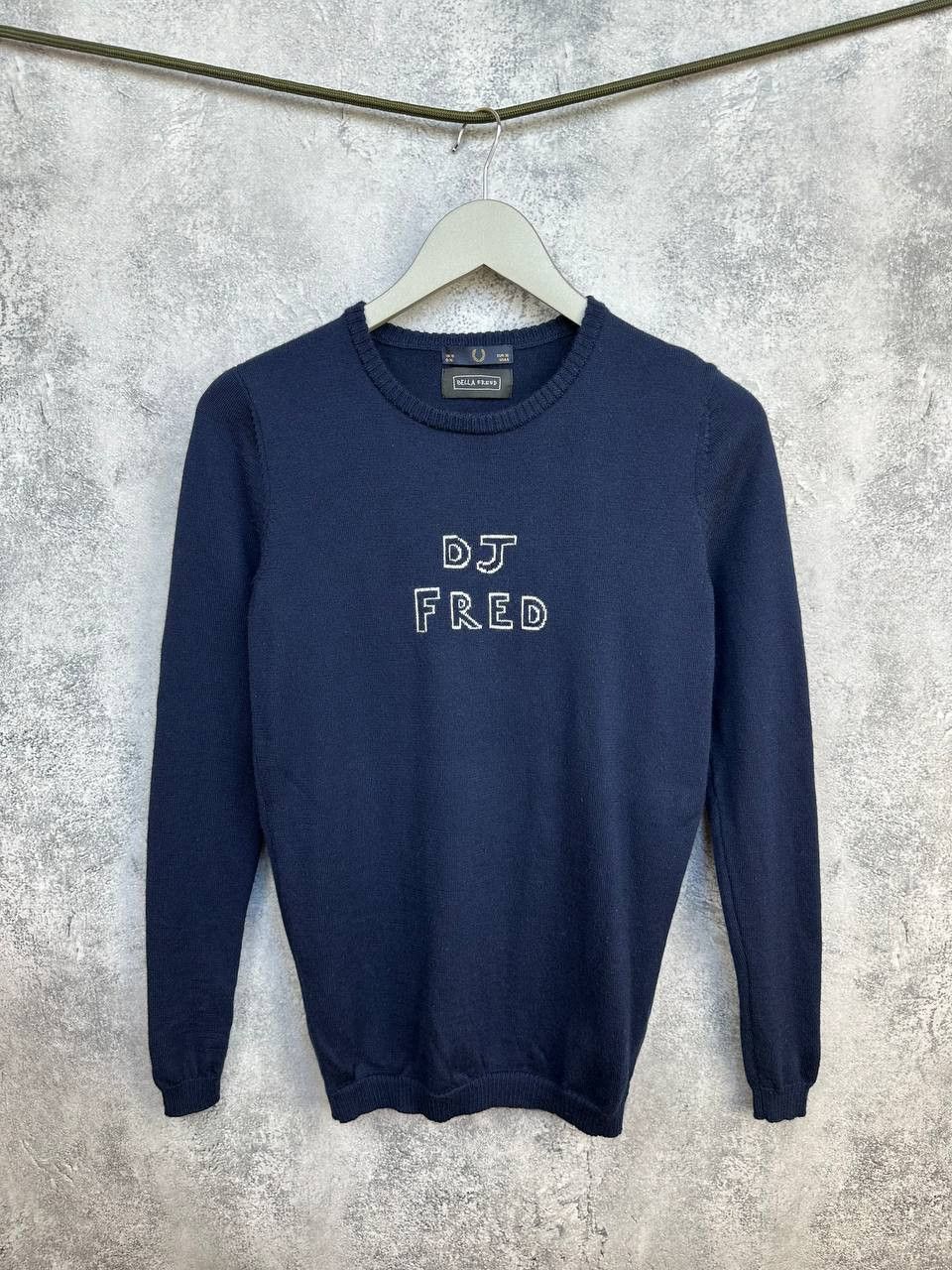 Bella Freud Fred Perry x Bella Freud DJ Fred Graphic Wool Jumper Navy Size S / US 4 / IT 40 - 1 Thumbnail