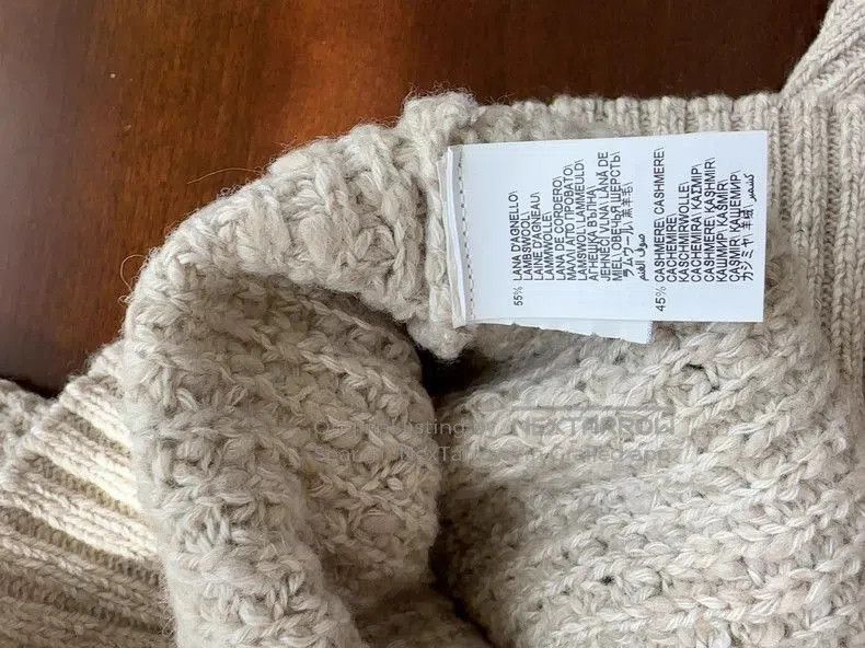 Brunello Cucinelli Brunello Cucinelli Short Cashmere Sweater. Size US L / EU 52-54 / 3 - 5 Thumbnail