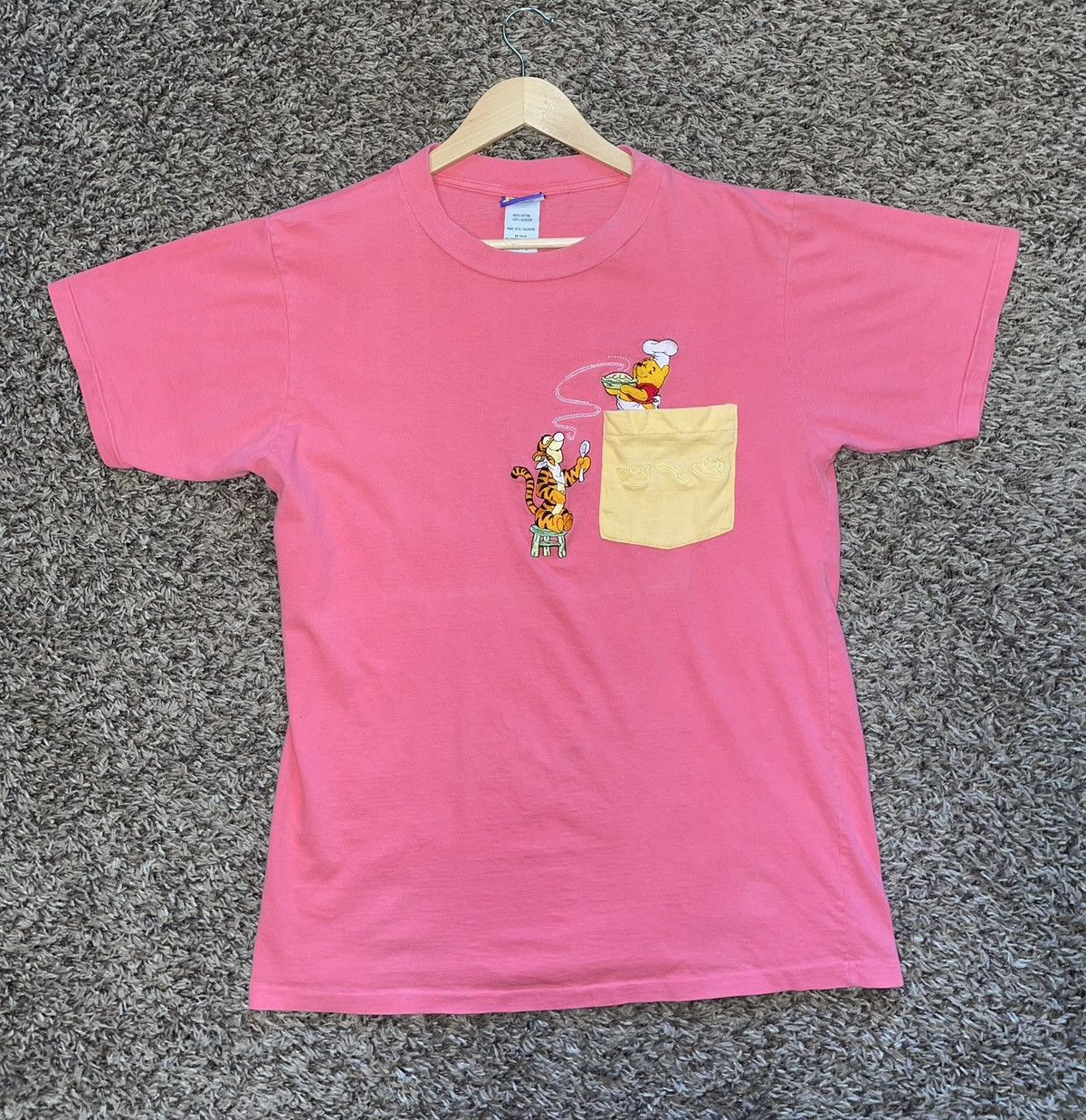 Disney Disney Pooh 100 Acre Collection T-Shirt Size US L / EU 52-54 / 3 - 1 Thumbnail