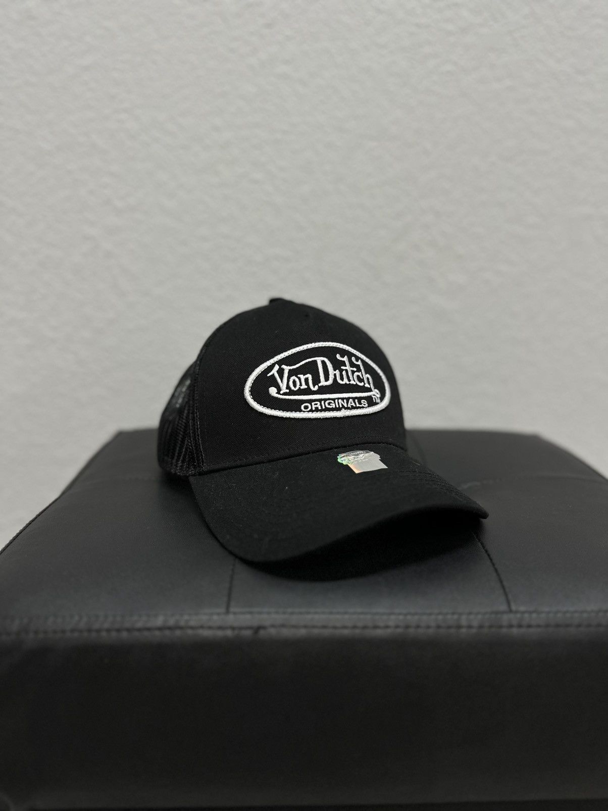 Von Dutch Vintage Von Dutch Trucker Cap Black Adjustable Big Logo Size ONE SIZE - 1 Thumbnail