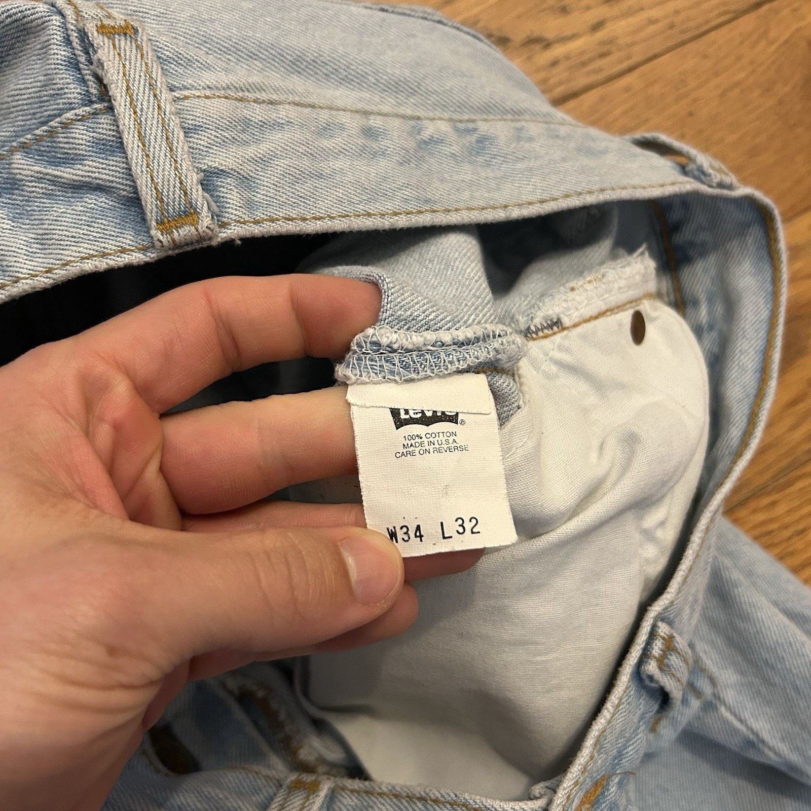 Levi's × Vintage 90s 501 0134 Button Fly Light Wash Cut Off Jeans 32x26 Size US 32 / EU 48 - 6 Thumbnail
