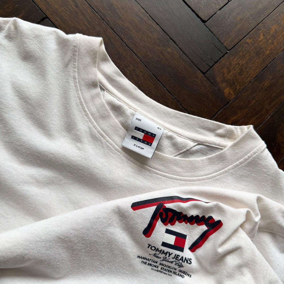 Tommy Hilfiger Tommy Hilfiger Tommy Jeans White T-Shirt Big Logo Graphic Size US XL / EU 56 / 4 - 6 Thumbnail