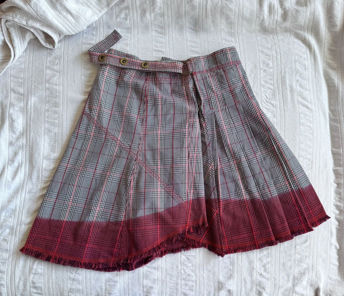 White Grey Pleated Skirt Red Kenzo Pleated Mini Checked White
