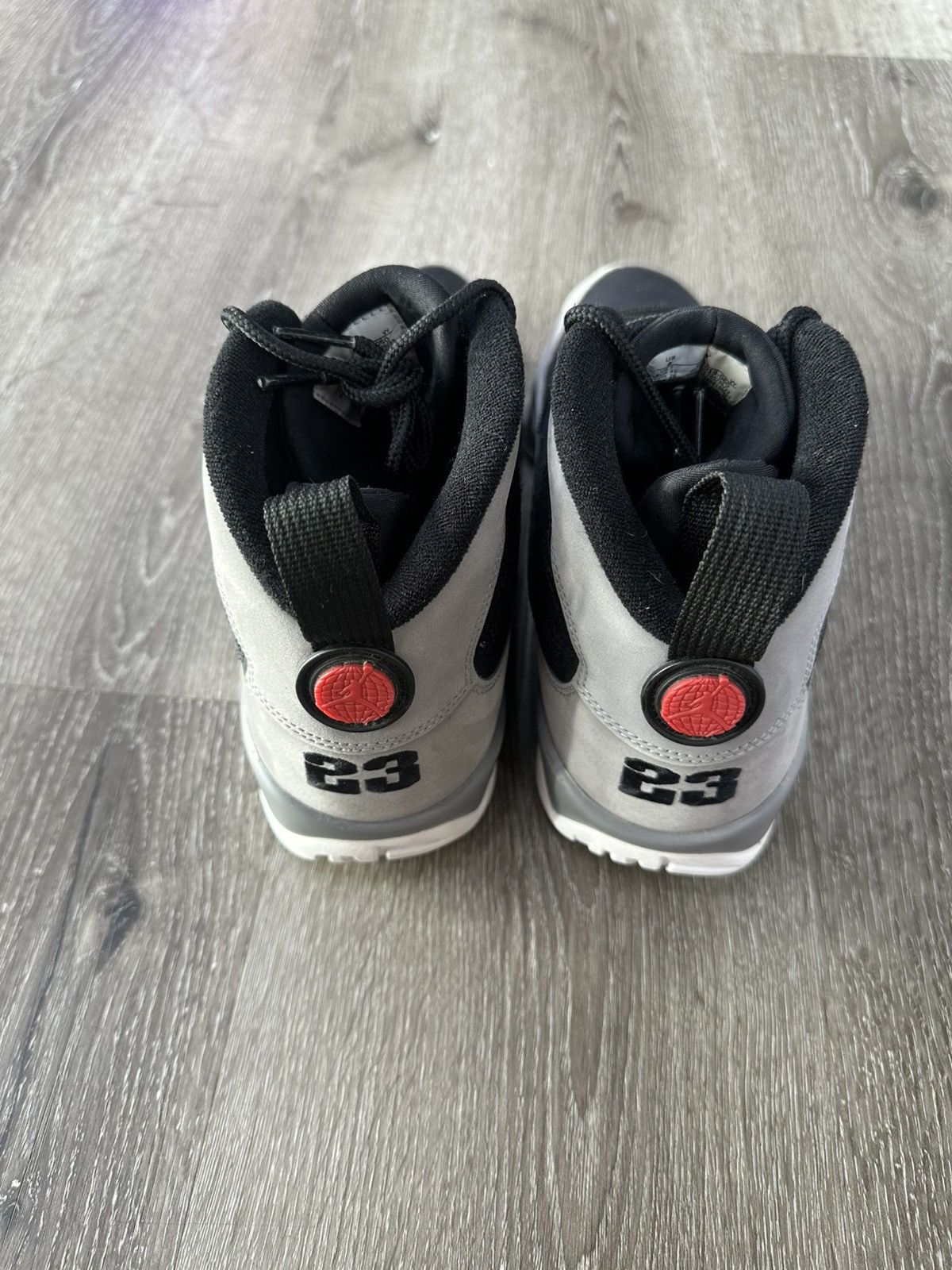 Jordan Brand Air Jordan 9 Retro “Particle Grey” **PRE-OWNED** Size US 8 / EU 41 - 4 Thumbnail