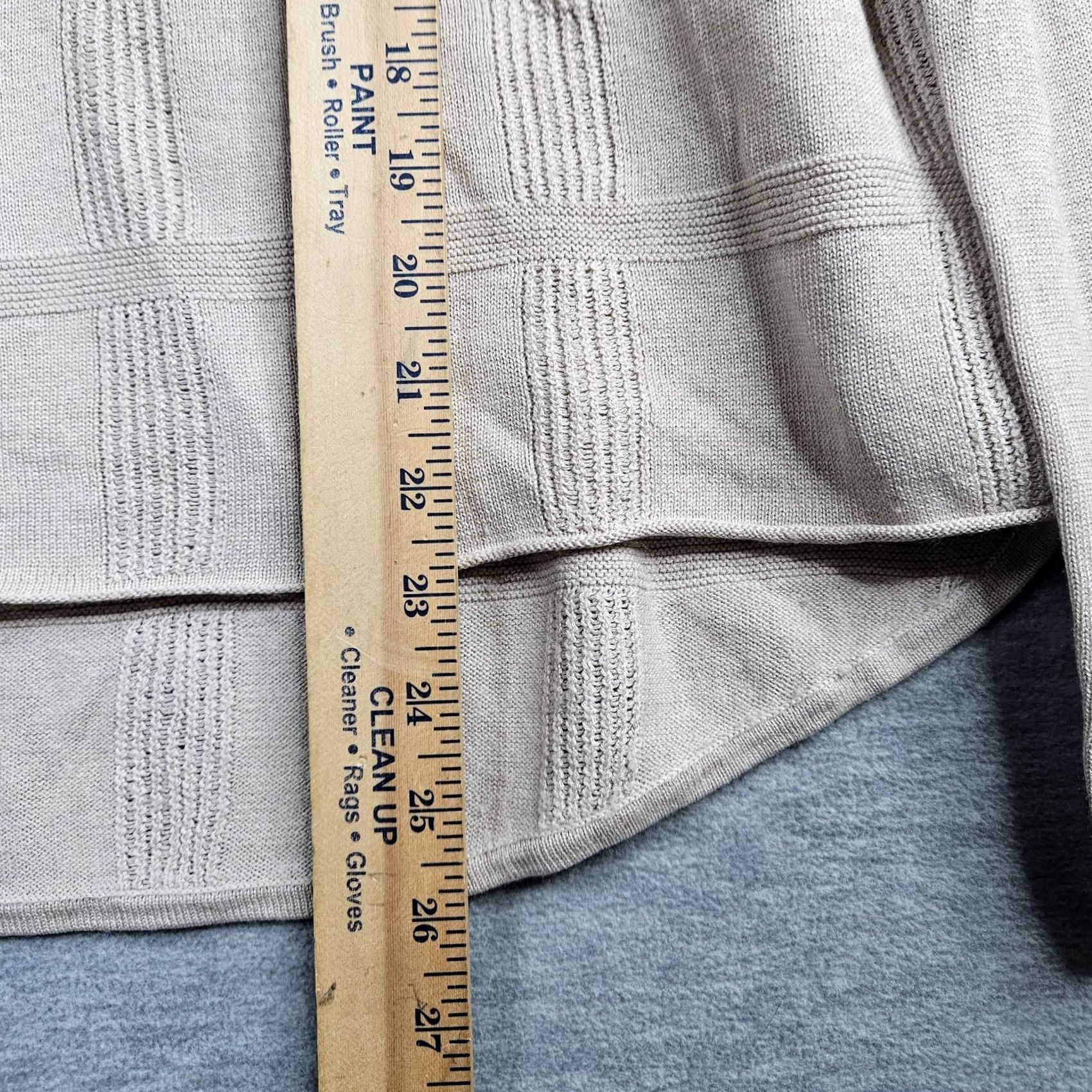 Vintage ATM Women’s Knit Sweater Long Sleeve Pull Over L Beige Cashmere Silk Wool Logo V-Neck All Seasons Regular Pullover Modern Shirt Mens Womens Boys Girls Size L / US 10 / IT 46 - 4 Thumbnail