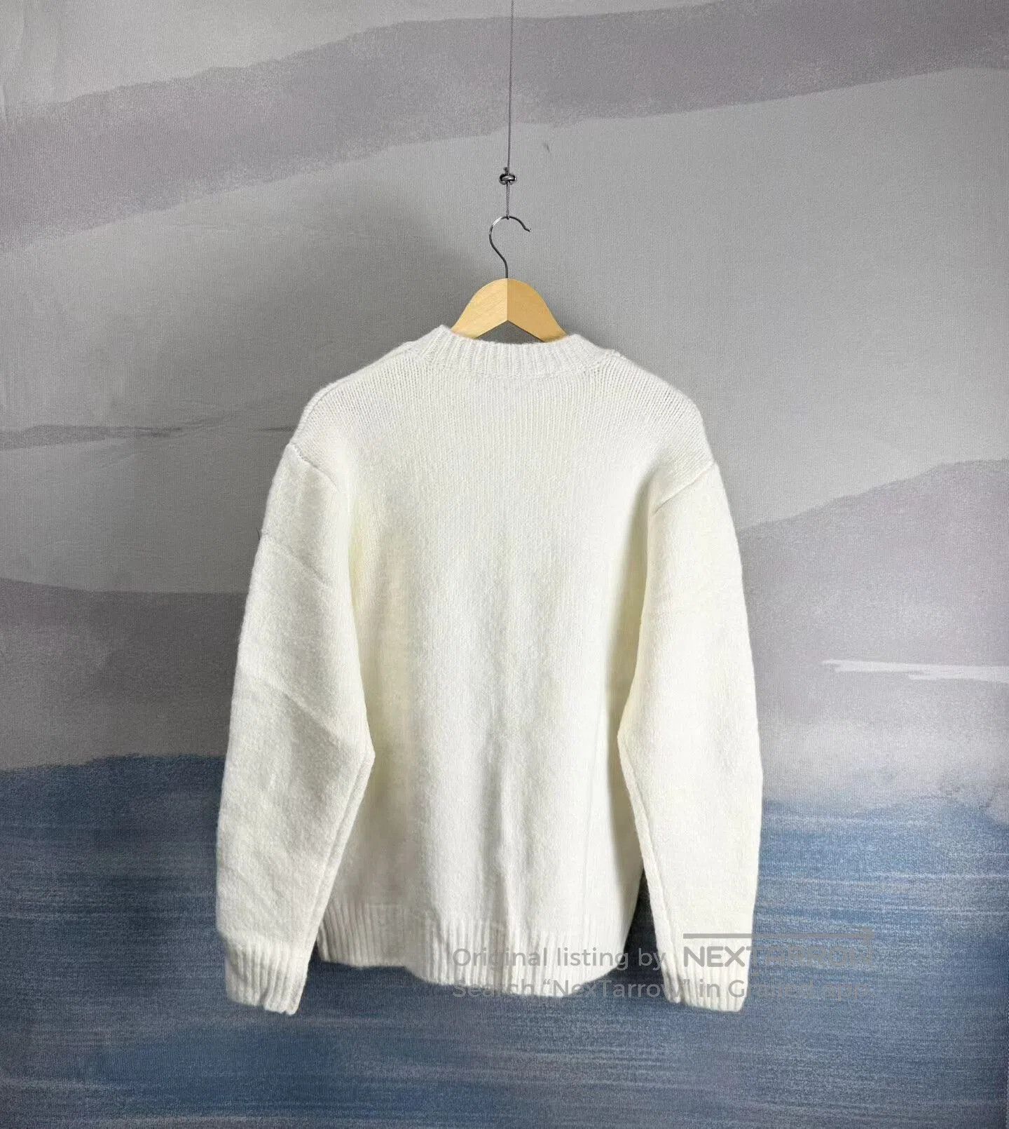 Louis Vuitton louis vuitton white pearl logo knit sweater. Size M / US 6-8 / IT 42-44 - 3 Thumbnail