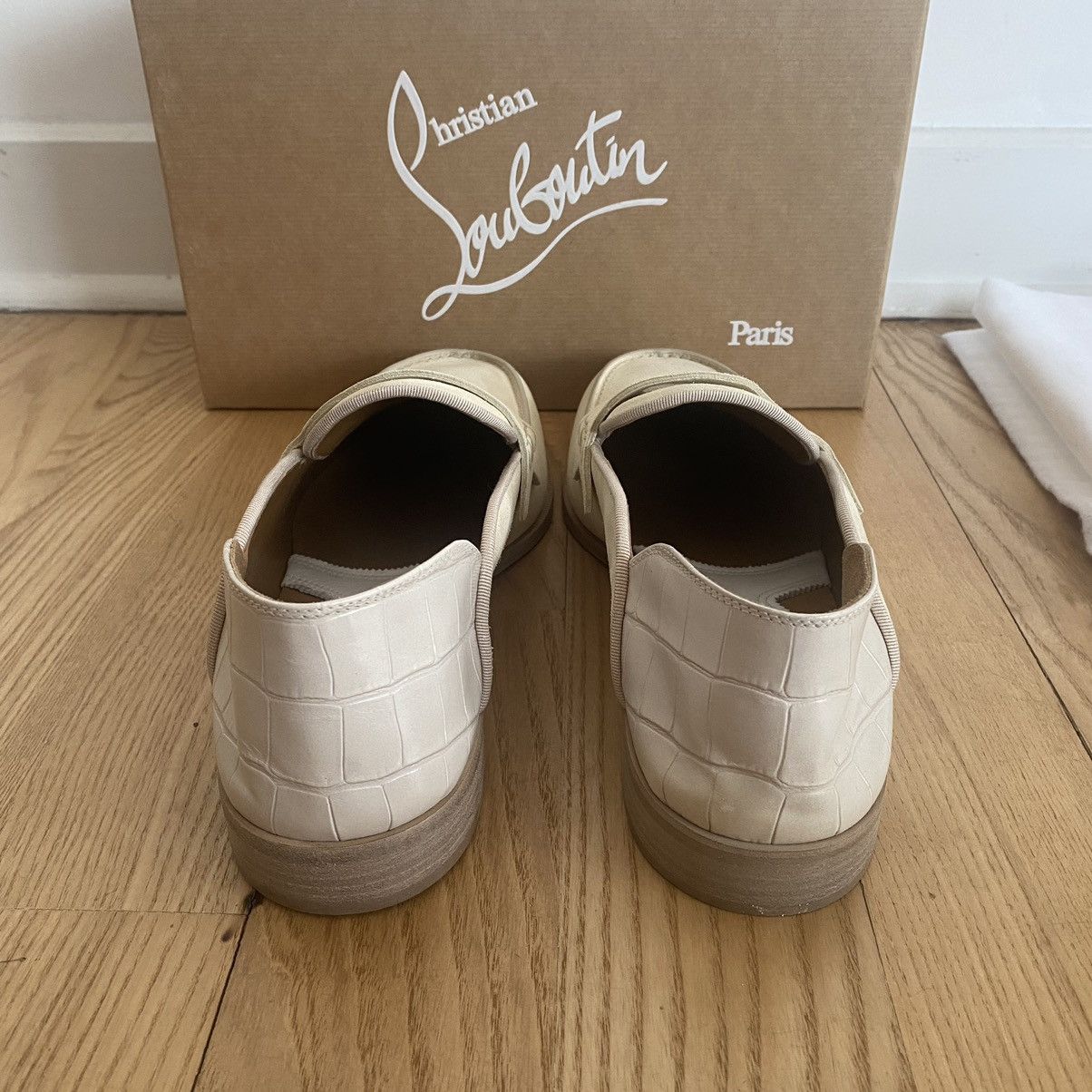 Christian Louboutin Christian Louboutin Penny Sand Tan Suede Croc Loafers Shoes Size US 12.5 / EU 45-46 - 4 Thumbnail