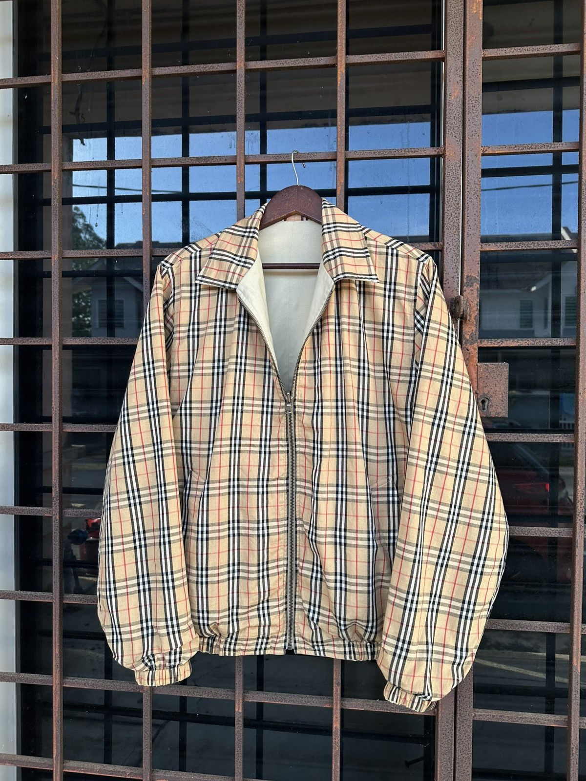 Burberry Burberry London Novacheck Reversible Light Bomber Jacket Size US M / EU 48-50 / 2 - 1 Thumbnail