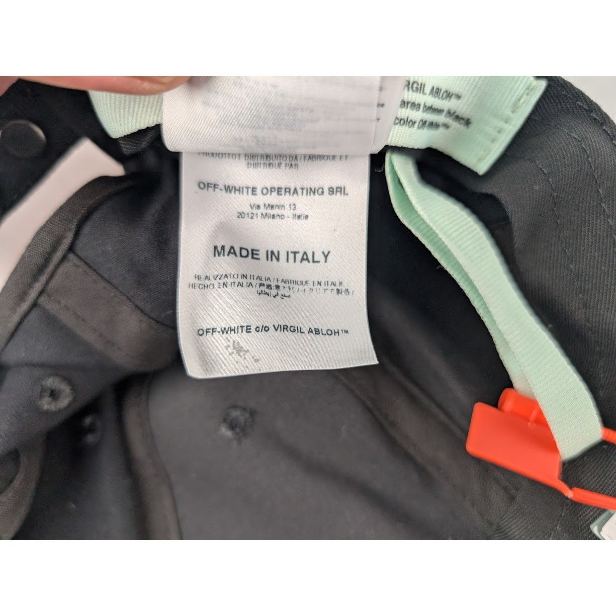 Off-White o1rshd1 Size: OS / Baseball Cap in Black / White Size ONE SIZE - 10 Thumbnail