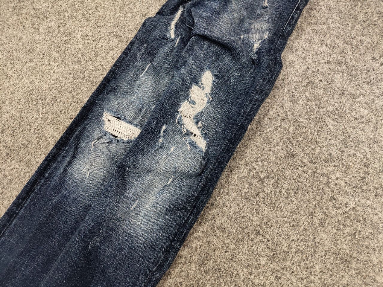 Dsquared2 Dsquared2 authentic Design Distressed logo Denim Jeans Size US 32 / EU 48 - 6 Thumbnail