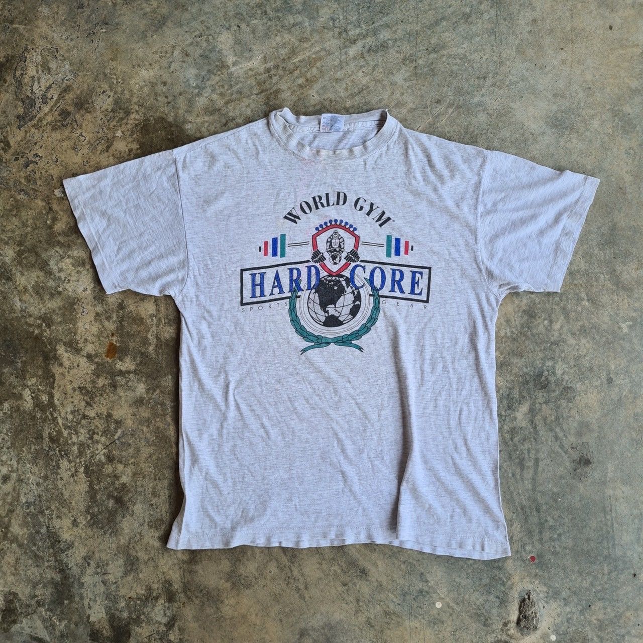 Other *RARE* VINTAGE 90s WORLD GYM FITNESS TEE Size US XL / EU 56 / 4 - 5 Thumbnail