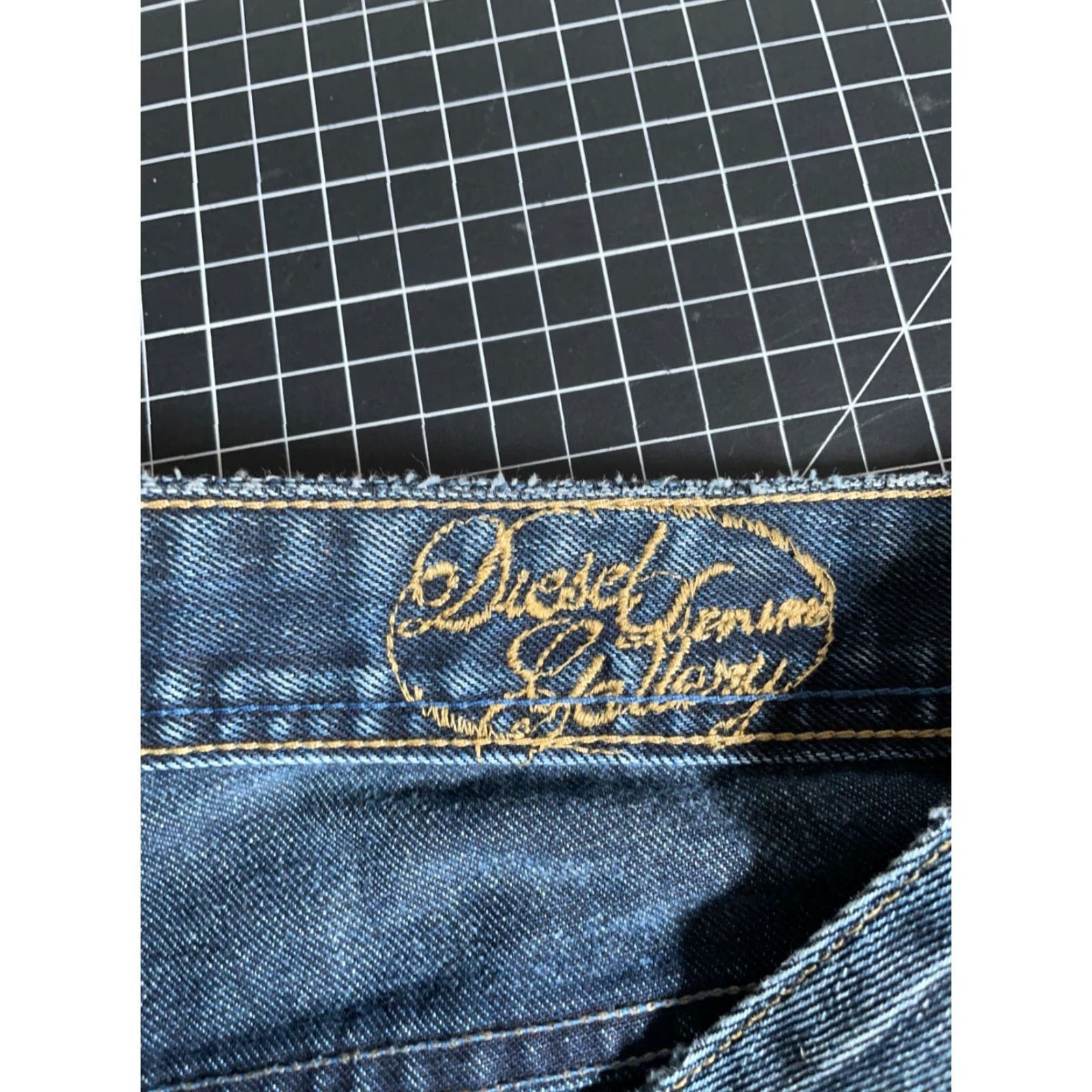 Diesel VINTAGE Diesel Slim Fit Jeans Men's 31 Dark Blue Distressed Denim Button Fly Low Rise Jeans Size US 32 / EU 48 - 4 Thumbnail
