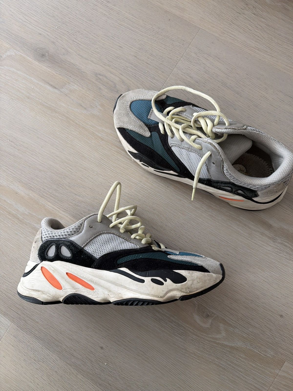 Adidas × Kanye West adidas Yeezy Boost 700 Size US 5.5 / EU 38 - 9 Thumbnail