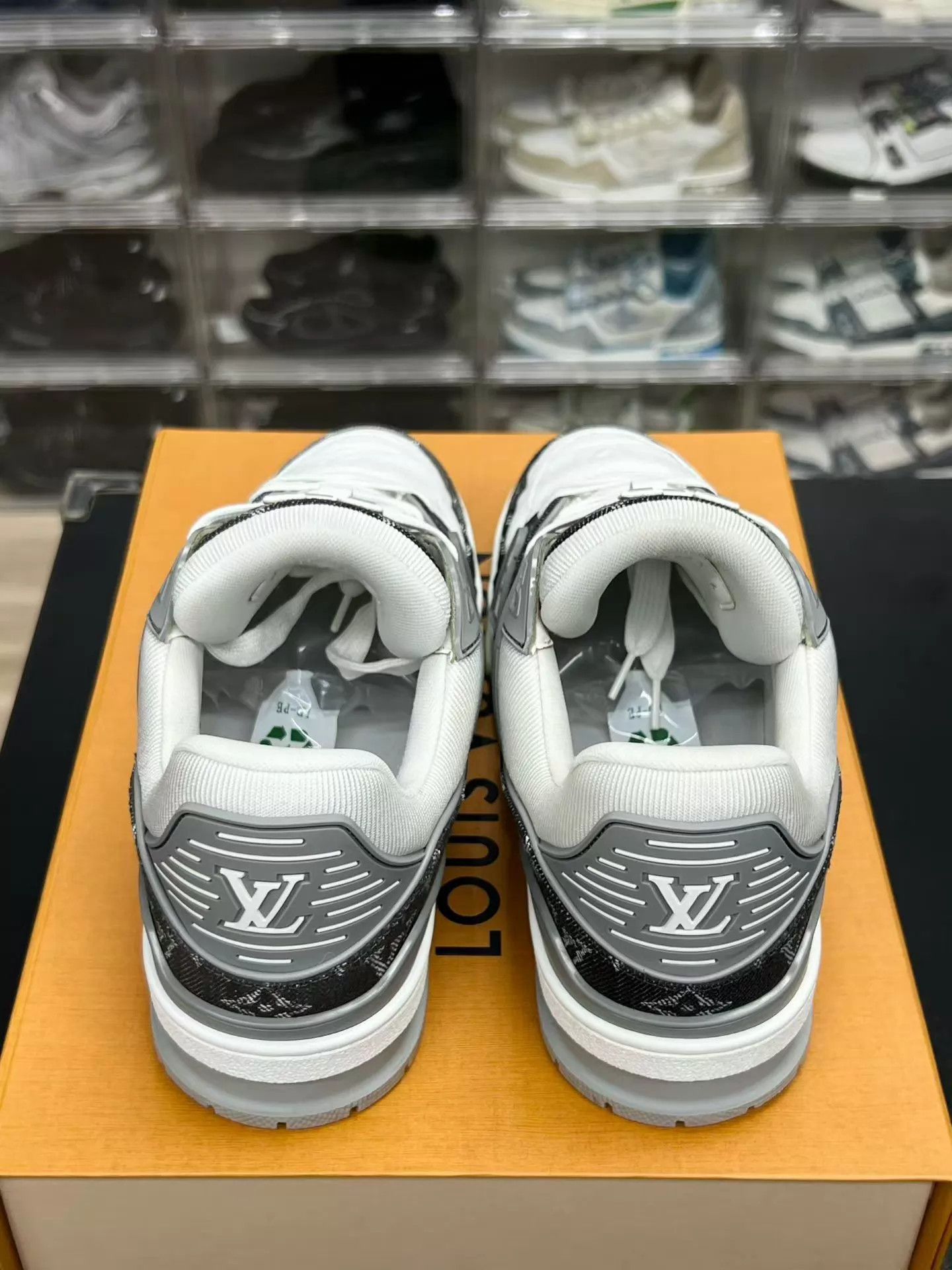 Louis Vuitton LV Trainer Gray White Denim UK6 Size US 7 / EU 40 - 7 Thumbnail