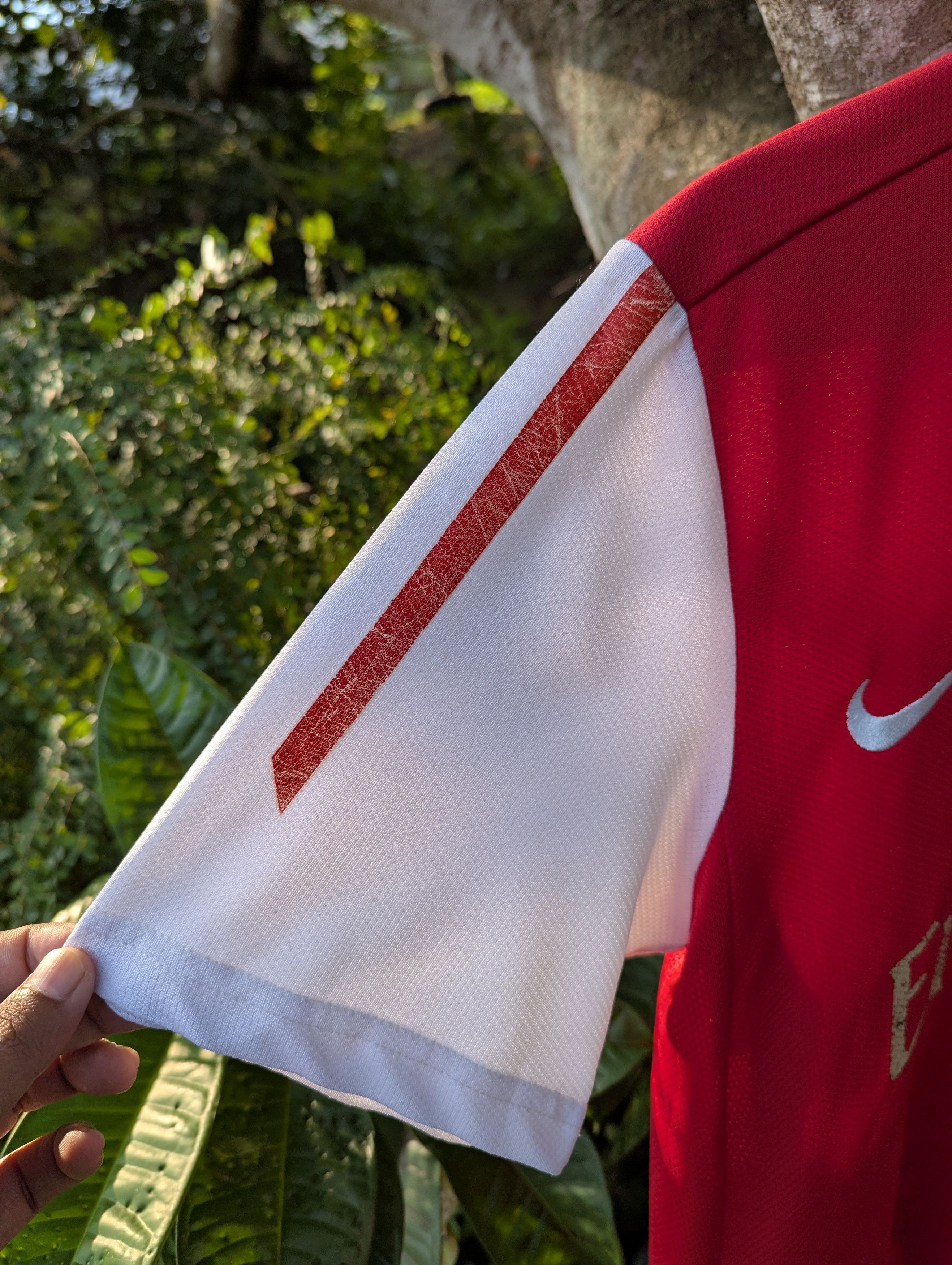 Nike Nike Arsenal 2011/2012 Home Football Jersey Shirt Size US M / EU 48-50 / 2 - 3 Thumbnail