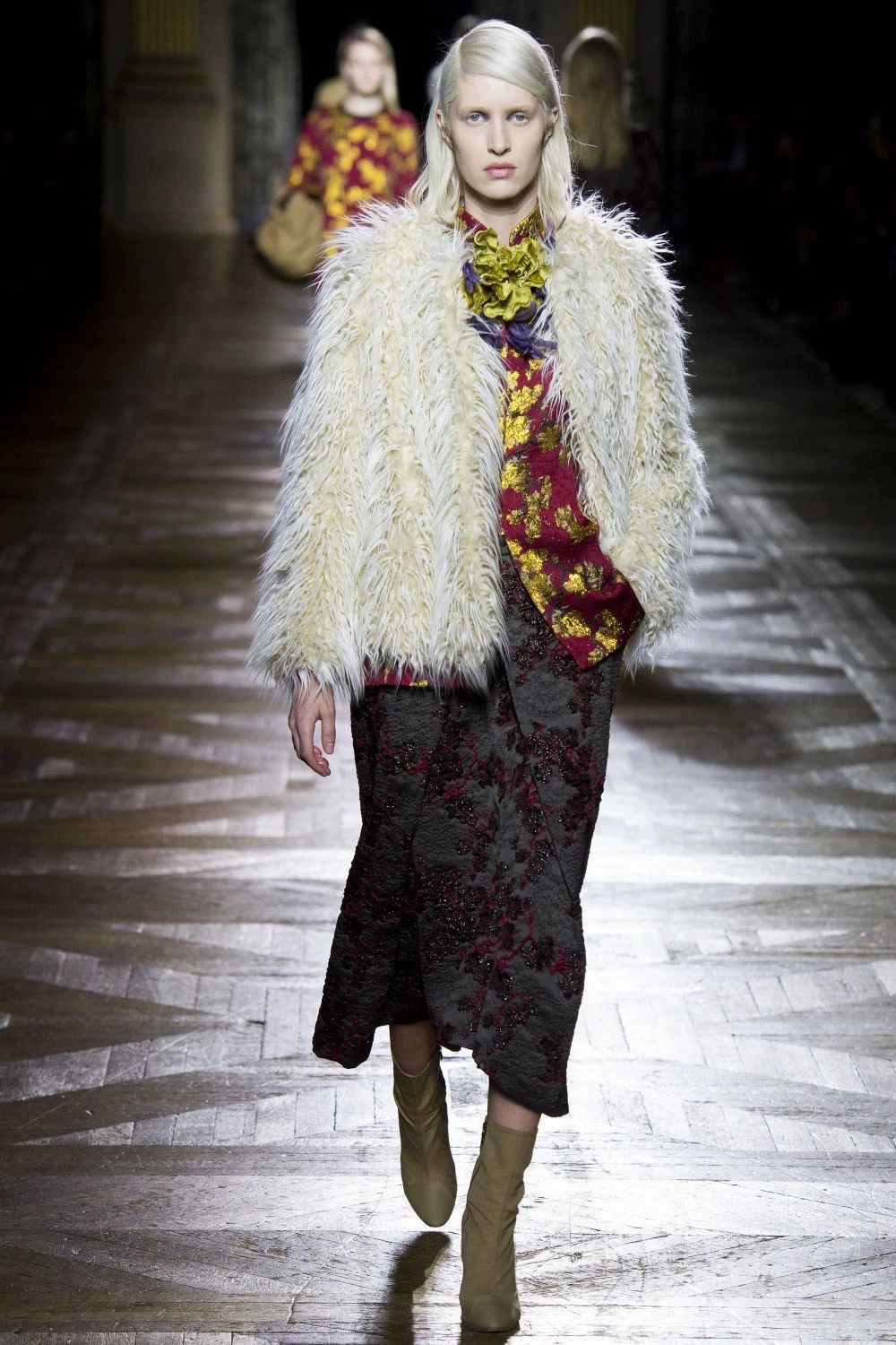 Dries Van Noten Dries Van Noten Shiny Stretchy Knit Jacket S (95+ New) Size S / US 4 / IT 40 - 7 Thumbnail