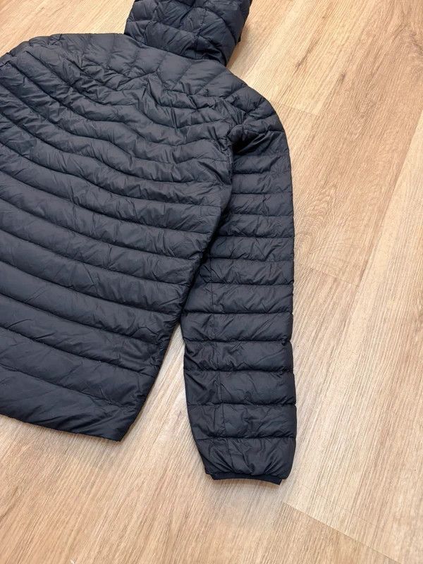 Helly Hansen Helly Hansen Verglas Hooded Down Insulator Puffer Gorpcore L Size US L / EU 52-54 / 3 - 7 Thumbnail