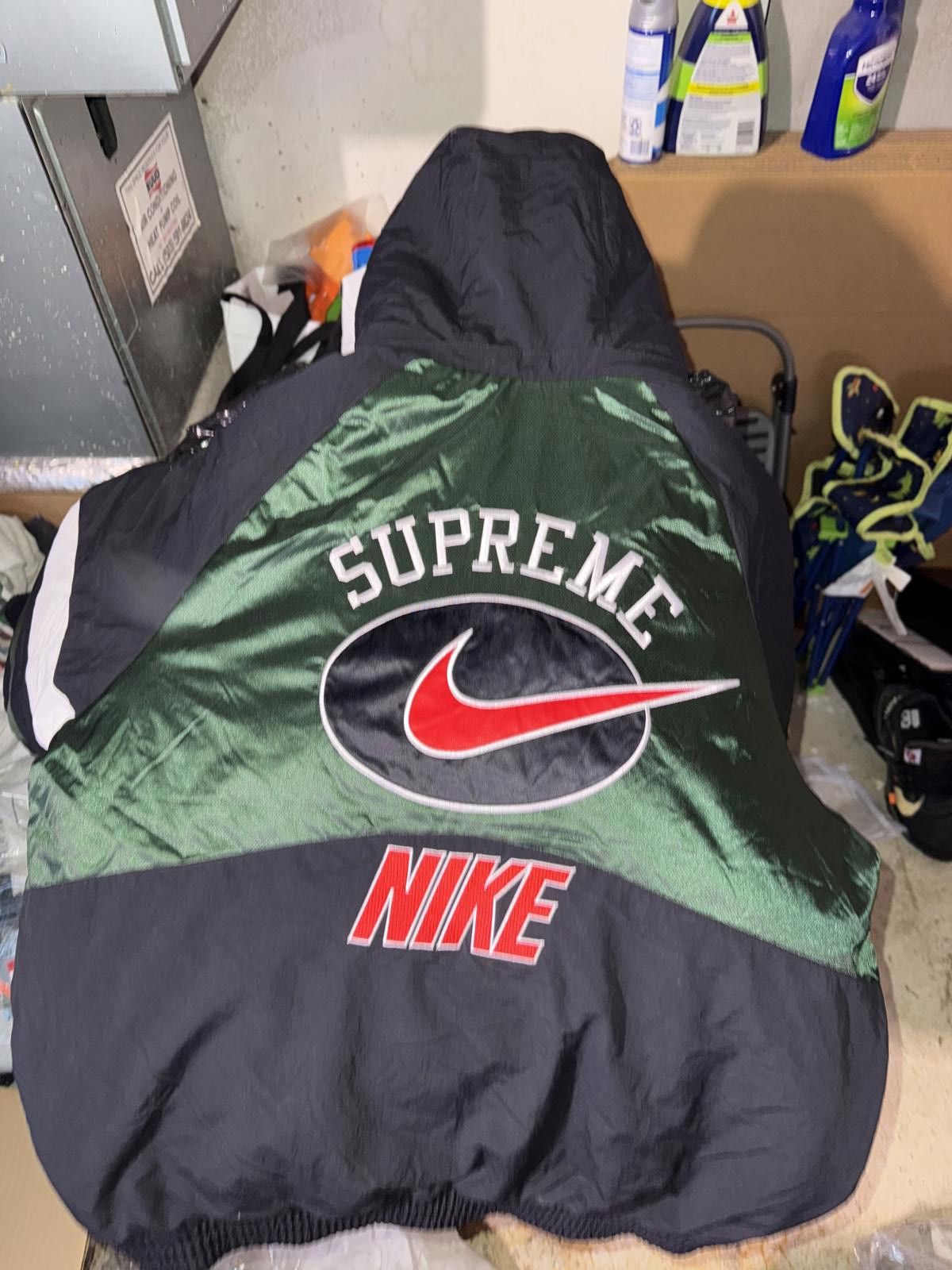 Nike Nike Men’s Supreme Sport Hooded Green Jacket Size US M / EU 48-50 / 2 - 6 Thumbnail
