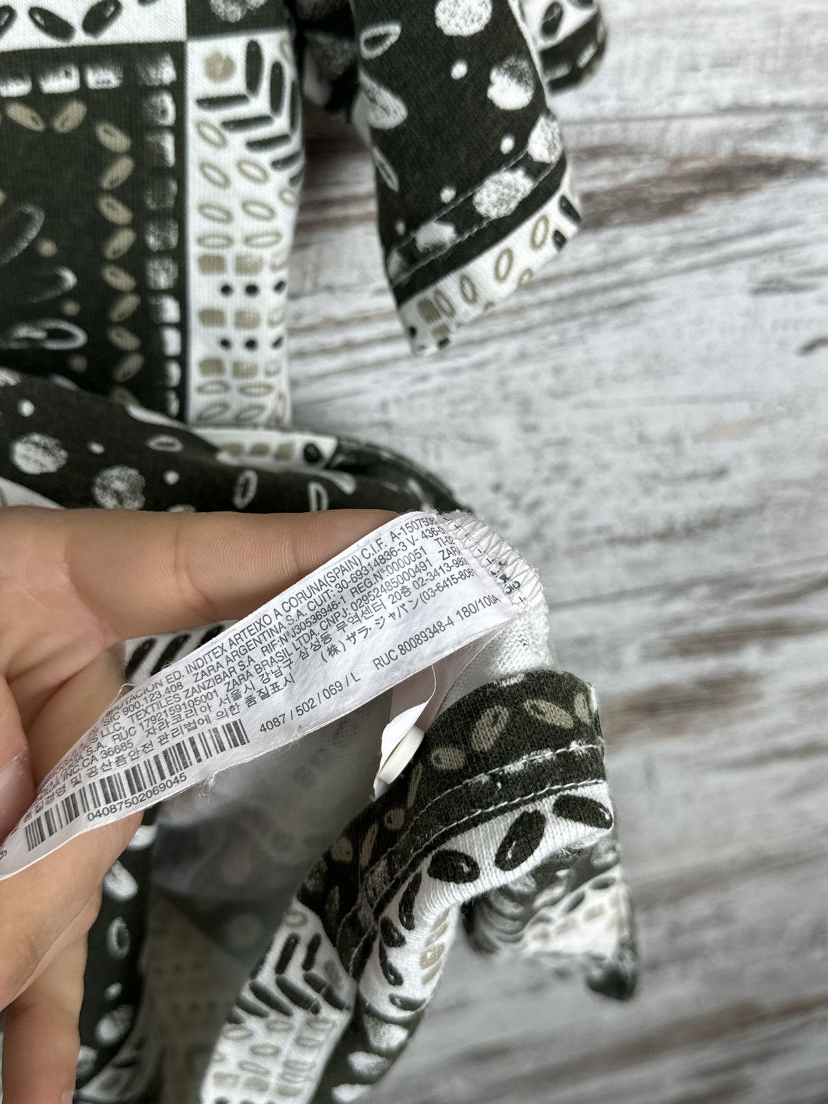 Zara Mens Zara Hawaiian shirt art crazy overprinted old money Size US L / EU 52-54 / 3 - 7 Thumbnail