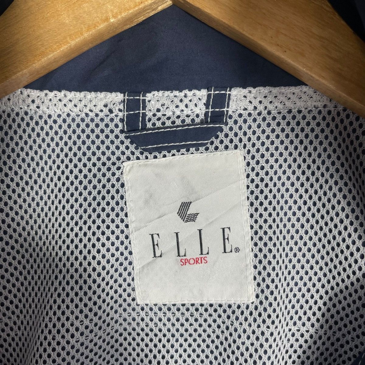 Vintage Vintage ELLE Sports Hooded Rain Jacket Parka Navy Contrast Size US L / EU 52-54 / 3 - 3 Thumbnail