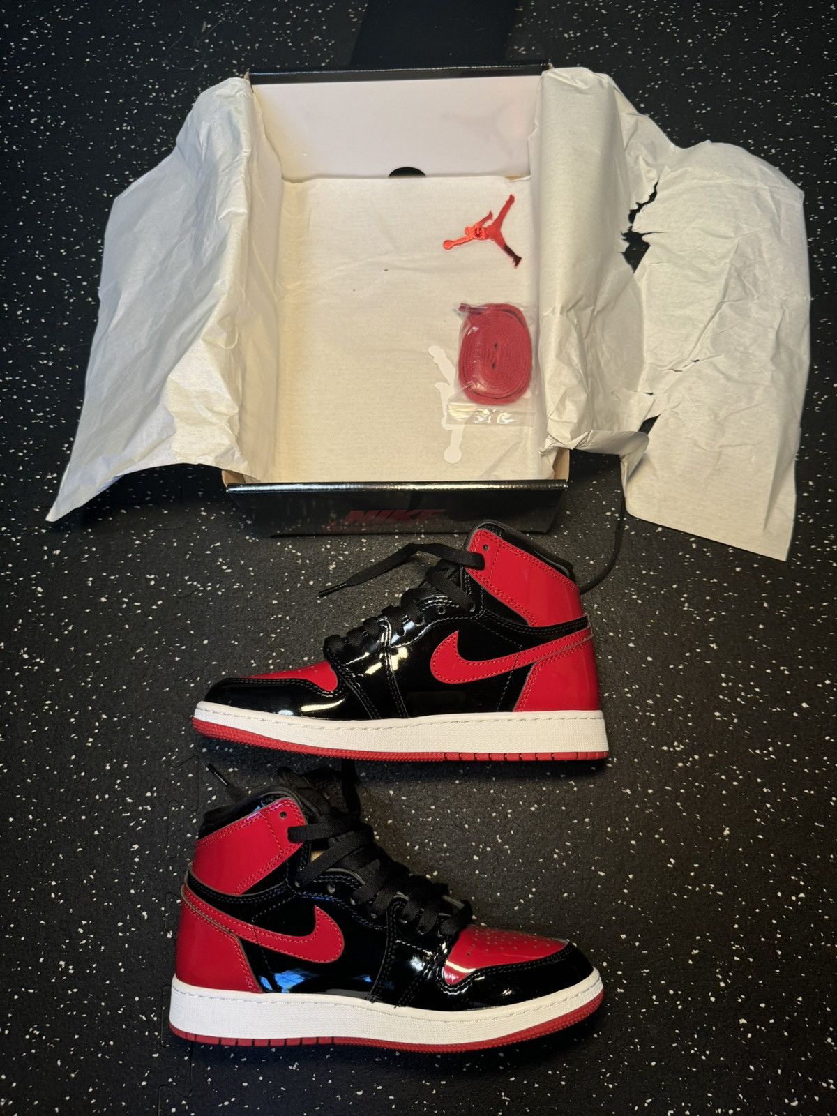 Jordan Brand × Nike Nike Air Jordan 5.5 Y BOYS like new gently worn black + red Size US 5.5 / EU 38 - 1 Thumbnail