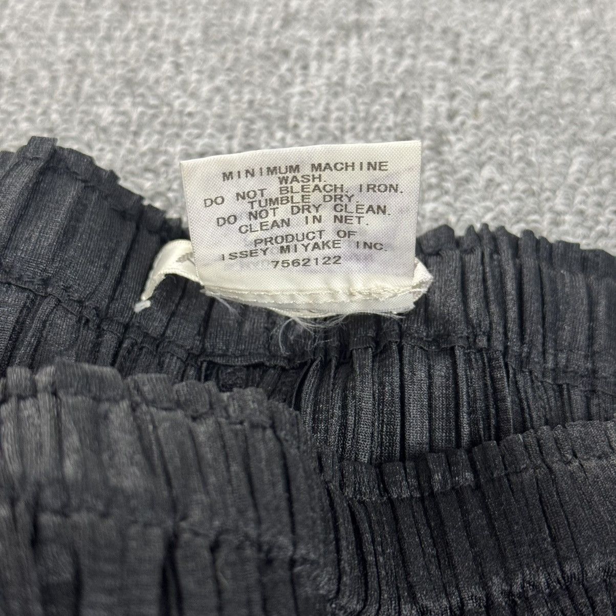 Pleats Please Issey Miyake Pleats Please - Issey Miyake - Black Pleated Trouser Size 24" / US 00 / IT 34 - 9 Thumbnail