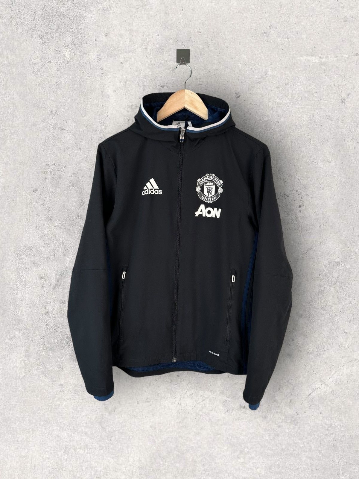 Adidas Adidas Manchester United Lightweight Jacket Hooded Size US XS / EU 42 / 0 - 1 Thumbnail