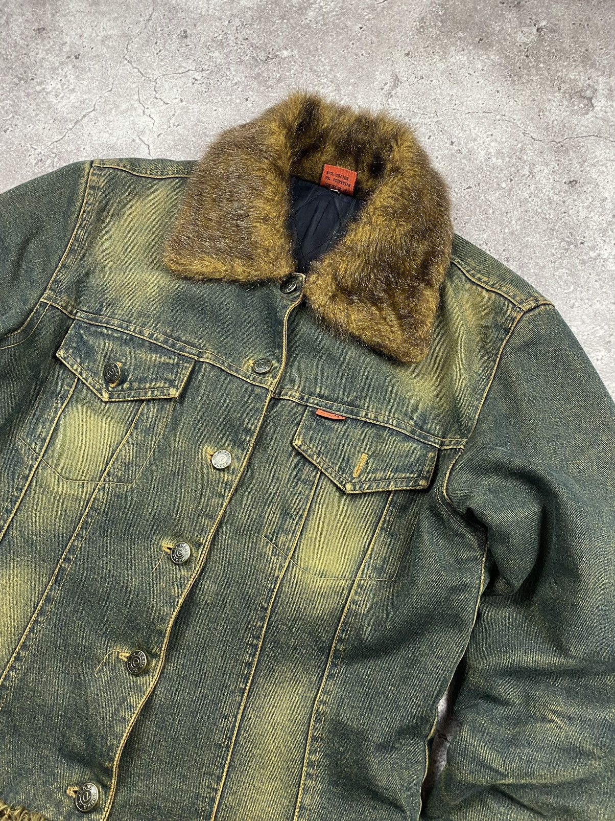 Japanese Brand × Le Grande Bleu (L.G.B.) × Vintage BOXY Fur Collar Denim Jacket Vintage Cropped Y2K 90s Size US S / EU 44-46 / 1 - 2 Thumbnail