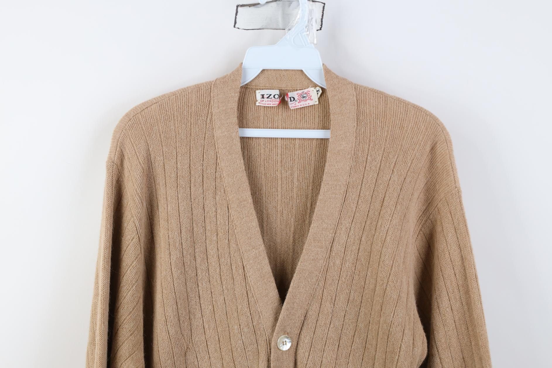 Izod Vintage 70s Izod of London Button Ribbed Knit Sweater USA Size US M / EU 48-50 / 2 - 2 Thumbnail