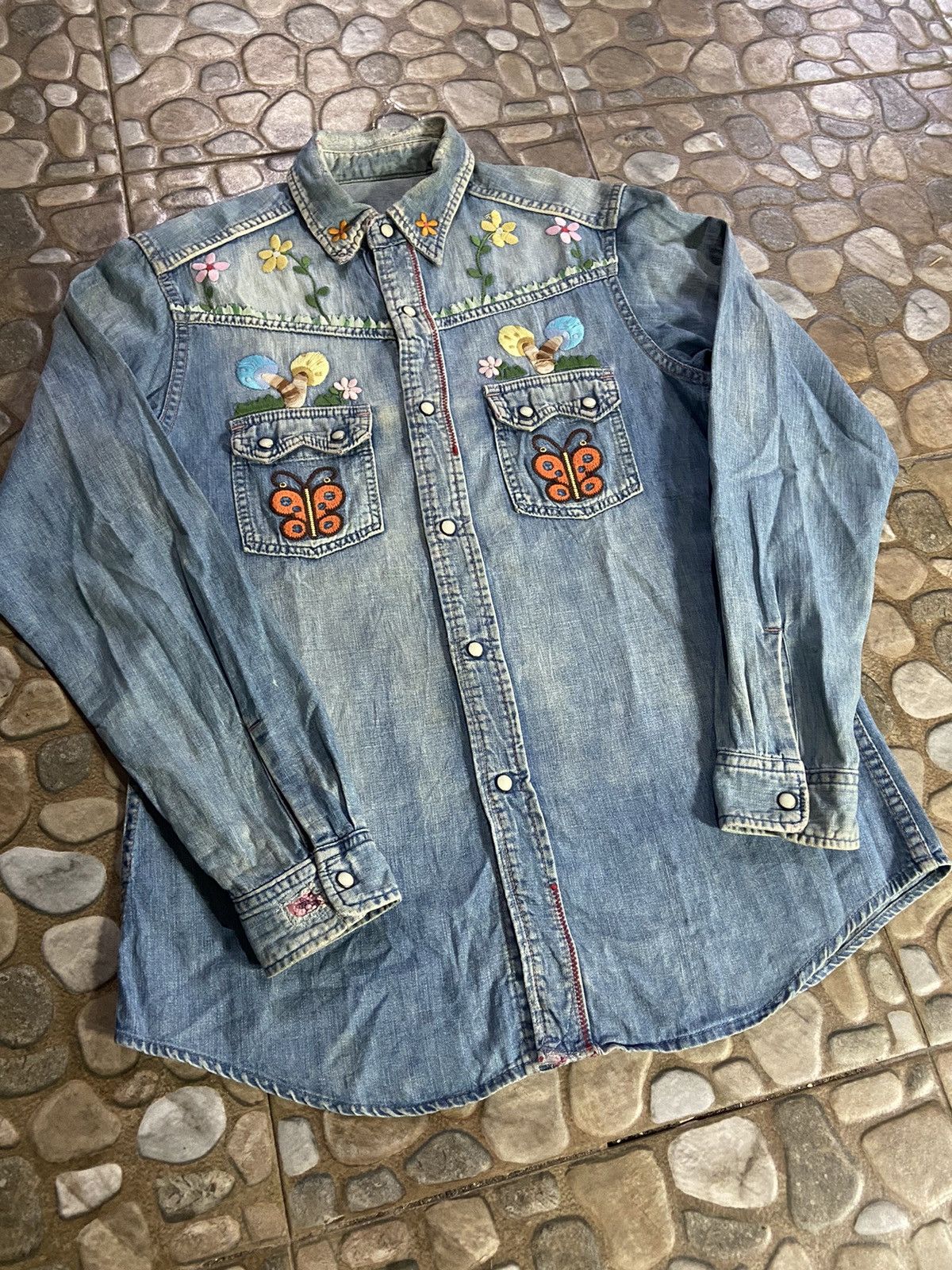 Hysteric Glamour VTG HYSTERIC GLAMOUR LONG SHIRT EMBROIDERY DENIM Size US M / EU 48-50 / 2 - 2 Thumbnail