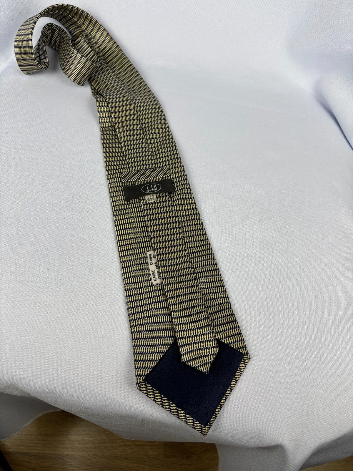 Alfred Dunhill Vintage Alfred Dunhill 100% Silk Tie Hand Made Size ONE SIZE - 10 Thumbnail
