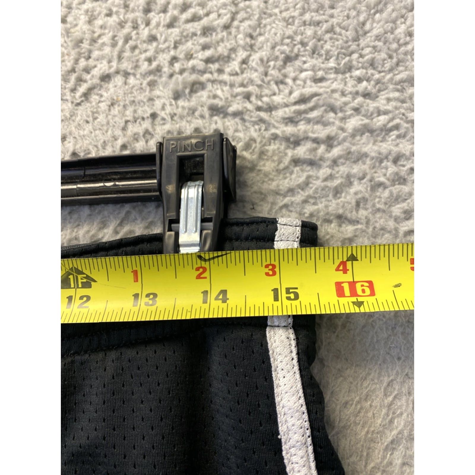 Nike NIKE Women's Athletic Cropped Pants Size Medium Black Activewear Size 32" / US 10 / IT 46 - 4 Thumbnail