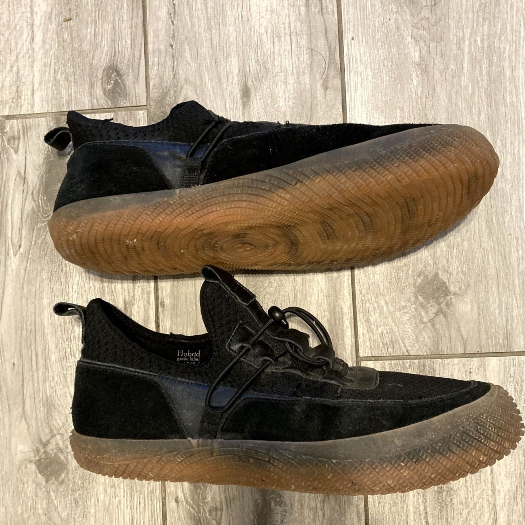 Vintage Hybrid Green Label The Artful Low-Top Sneaker US 10 Men Black Walking Shoes Athletic Art 2010s Size US 9 / EU 42 - 2 Thumbnail