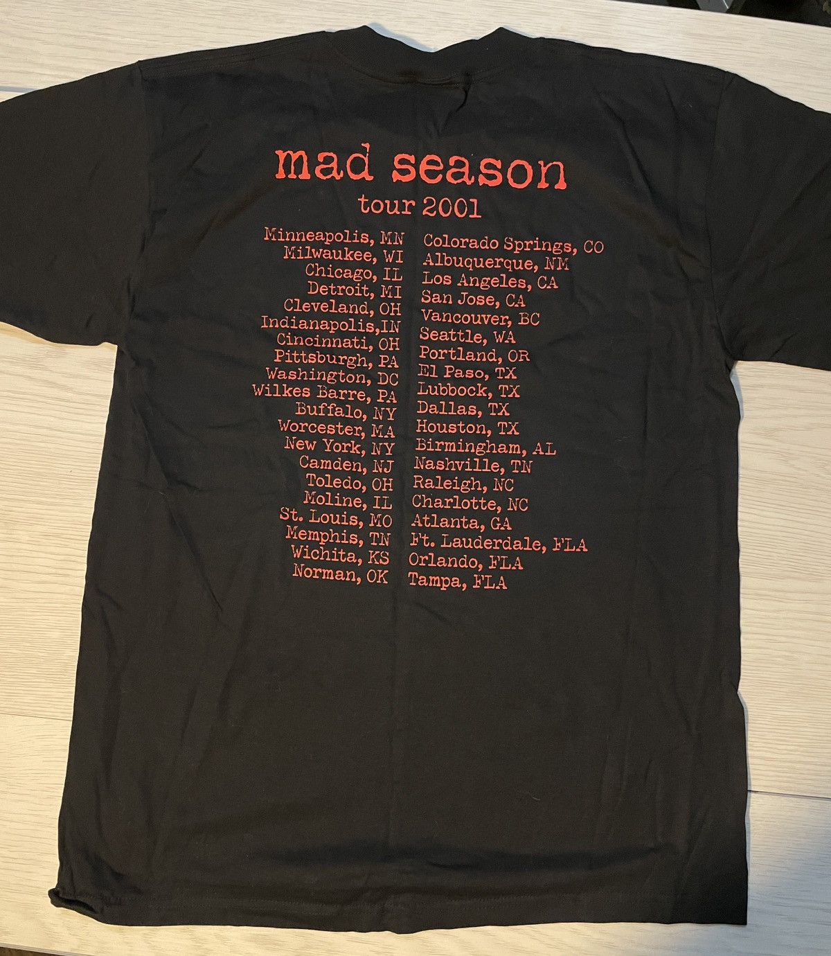 Vintage Matchbox Twenty 2001 mad season official tour merch t shirt Size US L / EU 52-54 / 3 - 4 Thumbnail
