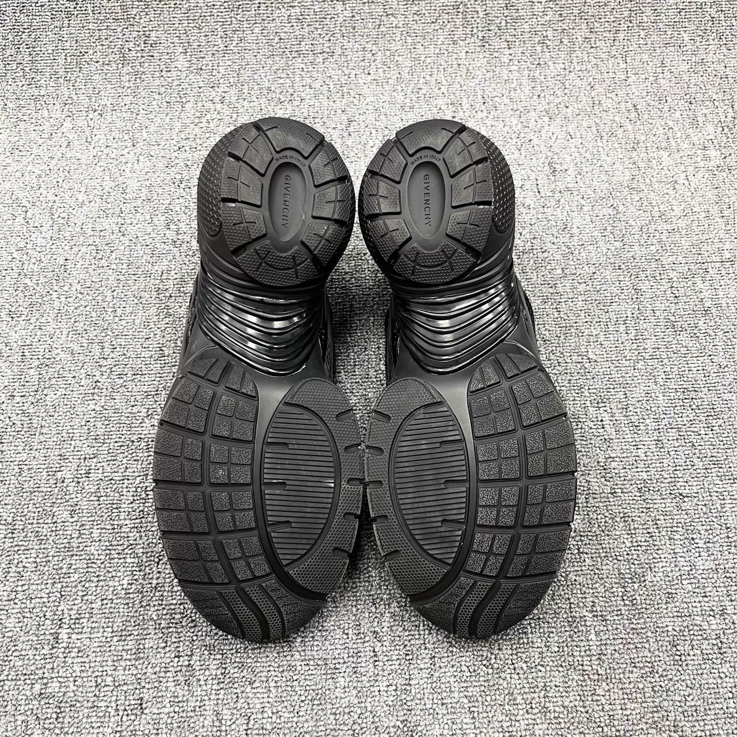 Givenchy Givenchy Black Warrior TK-MX Runner Tech Mesh Sneaker 45 Size US 12 / EU 45 - 5 Thumbnail