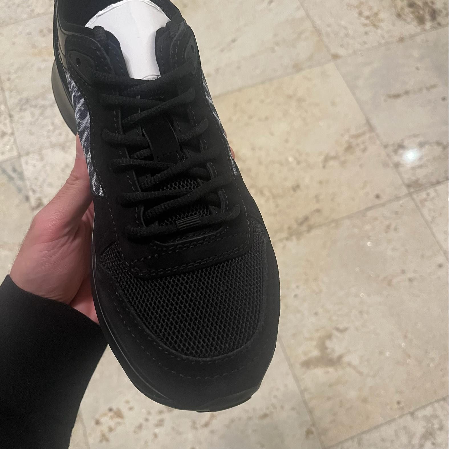Dior o1rshd1 B25 Triple Runner Suede Oblique Mesh Sneakers Black Size US 6 / EU 39 - 8 Thumbnail