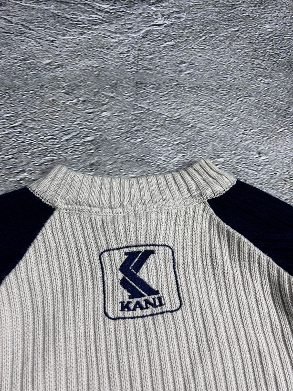 Karl Kani Karl Kani vintage sweater beige big logo spell out Size US XL / EU 56 / 4 - 8 Thumbnail